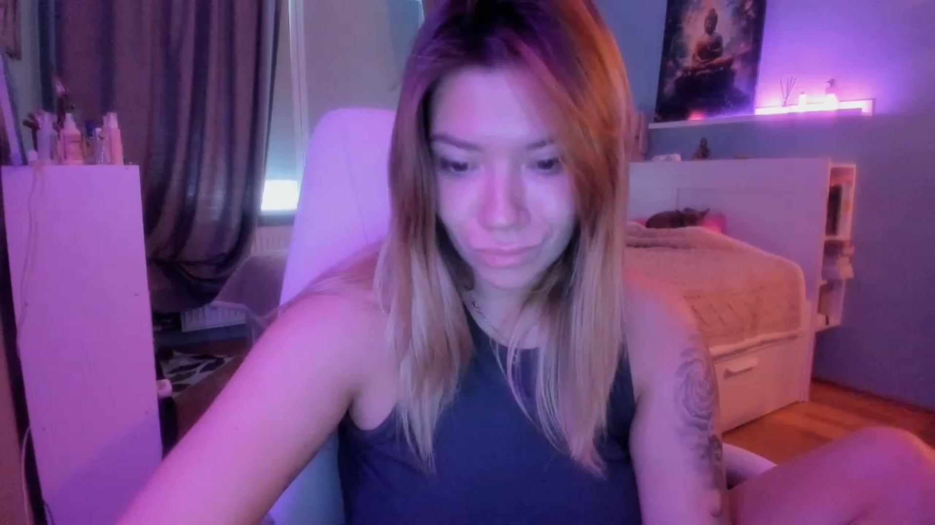 Gallery image thumbnail from NickyBlein's myfreecams stream on, 11/08/2023, 07:57 image 18 of 20
