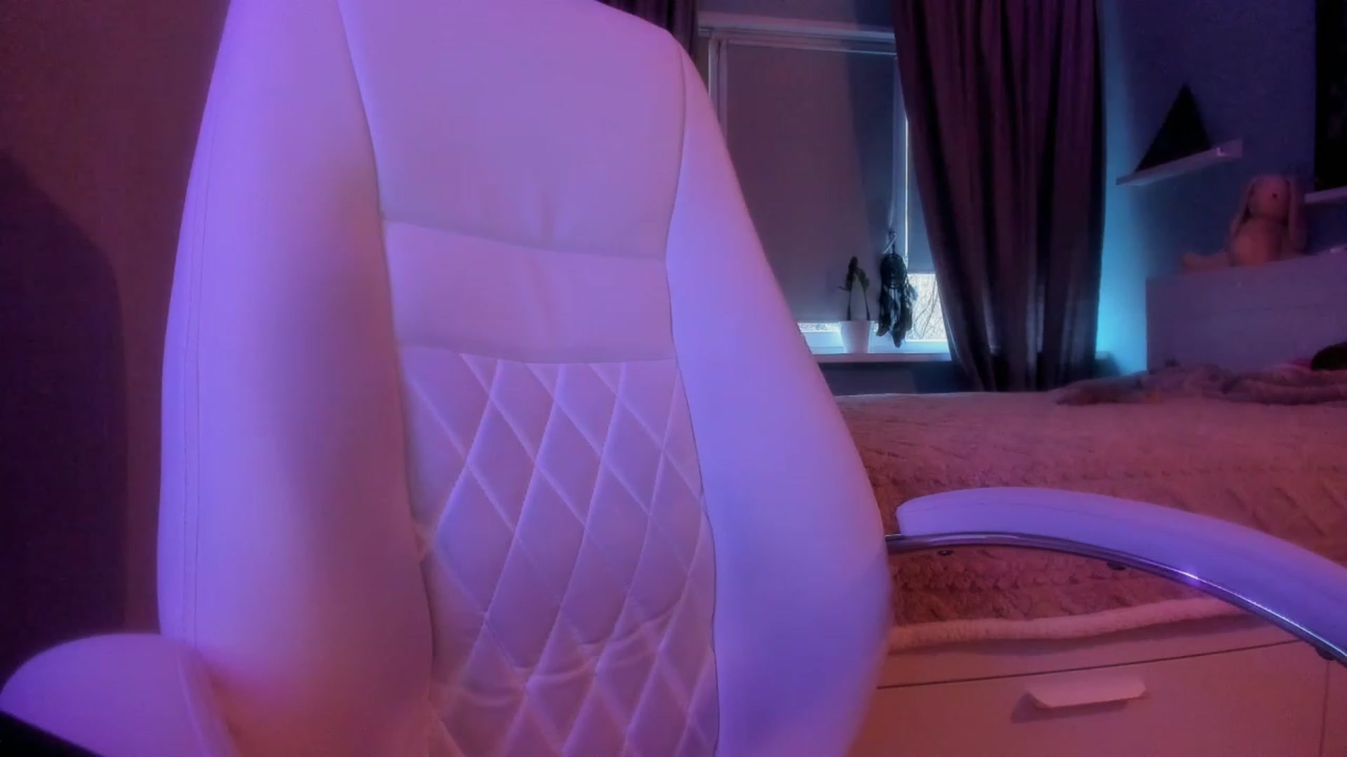 Gallery image thumbnail from NickyBlein's myfreecams stream on, 11/08/2023, 07:57 image 2 of 20