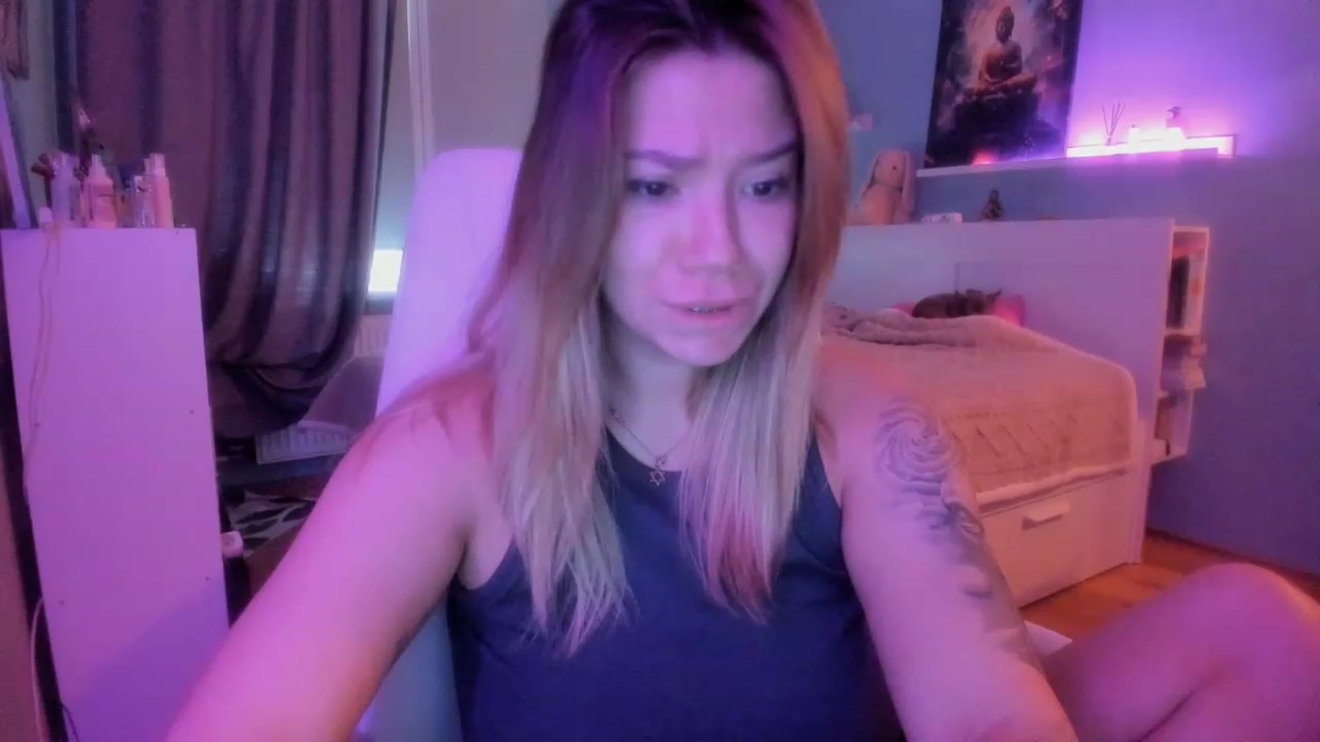 Gallery image thumbnail from NickyBlein's myfreecams stream on, 11/08/2023, 07:57 image 15 of 20
