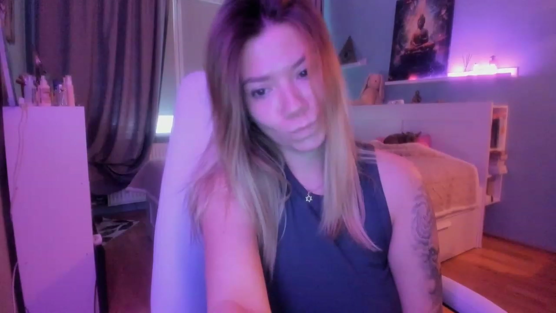 Gallery image thumbnail from NickyBlein's myfreecams stream on, 11/08/2023, 07:57 image 14 of 20