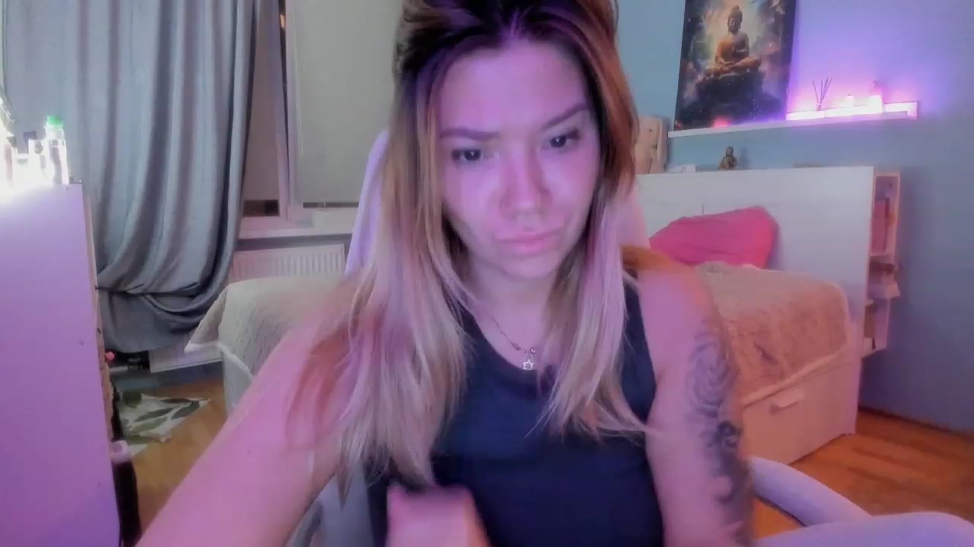 Gallery image thumbnail from NickyBlein's myfreecams stream on, 11/08/2023, 18:34 image 5 of 20