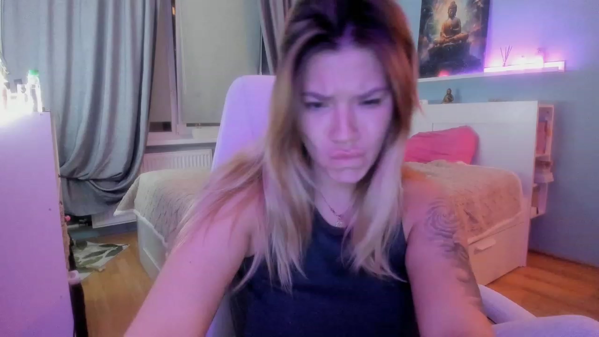 Gallery image thumbnail from NickyBlein's myfreecams stream on, 11/08/2023, 18:34 image 6 of 20