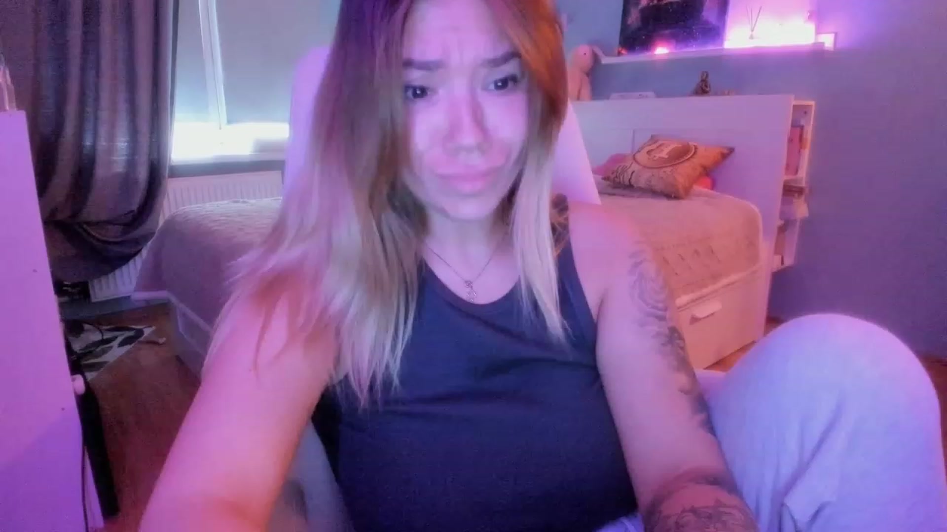 Gallery image thumbnail from NickyBlein's myfreecams stream on, 11/09/2023, 09:46 image 15 of 20
