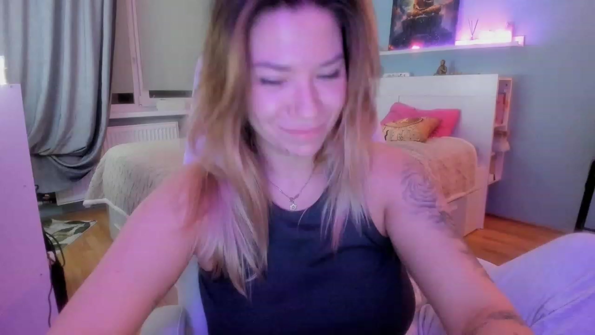 Gallery image thumbnail from NickyBlein's myfreecams stream on, 11/09/2023, 16:56 image 1 of 20