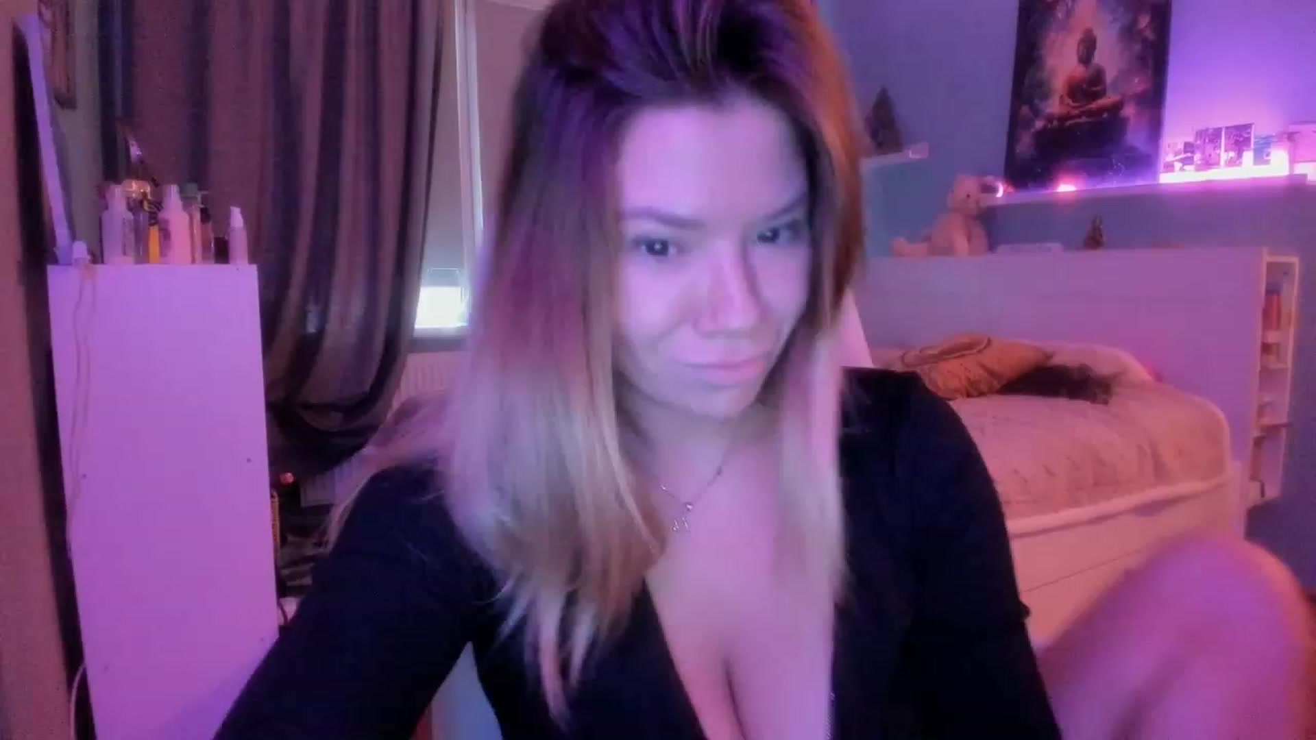 Gallery image thumbnail from NickyBlein's myfreecams stream on, 11/10/2023, 08:35 image 12 of 20