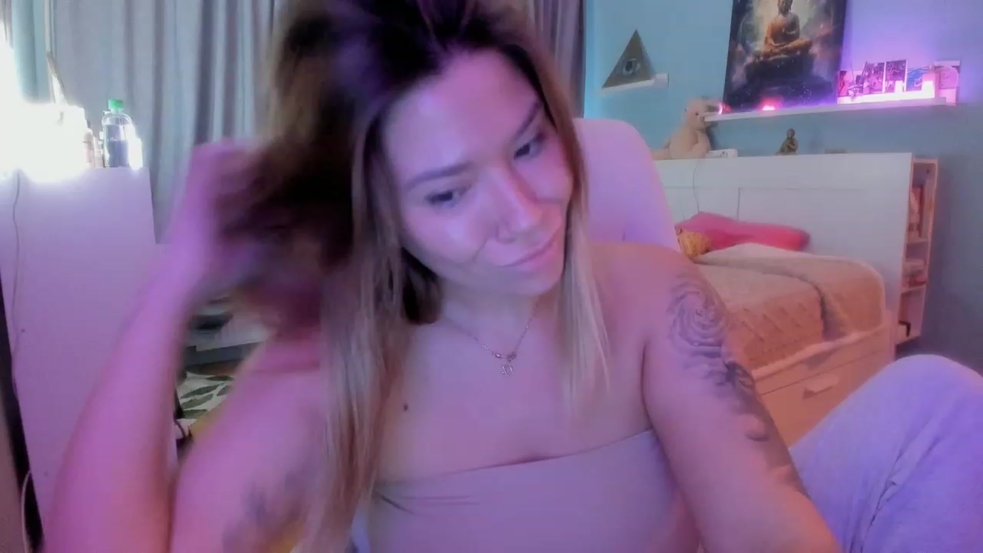 Gallery image thumbnail from NickyBlein's myfreecams stream on, 11/11/2023, 10:25 image 4 of 20