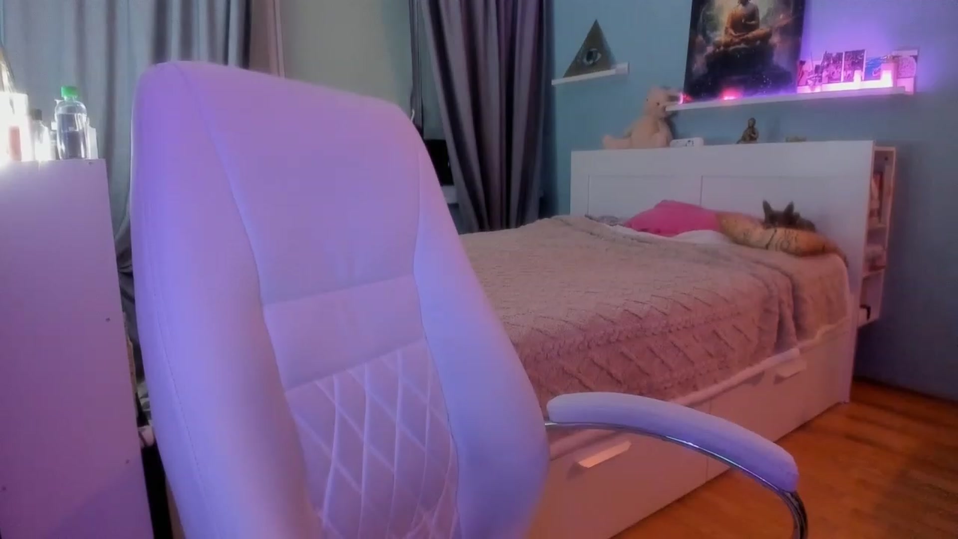 Gallery image thumbnail from NickyBlein's myfreecams stream on, 11/11/2023, 17:43 image 4 of 20