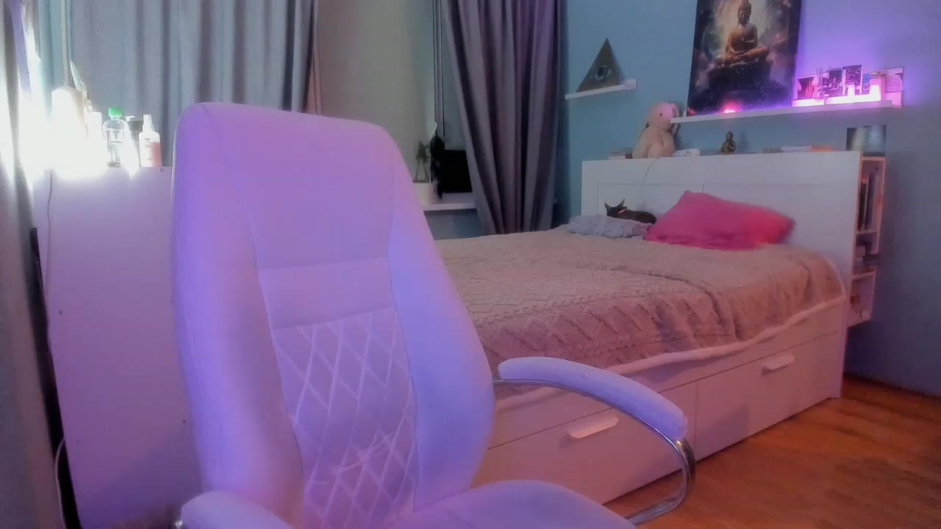 Gallery image thumbnail from NickyBlein's myfreecams stream on, 11/14/2023, 18:43 image 20 of 20