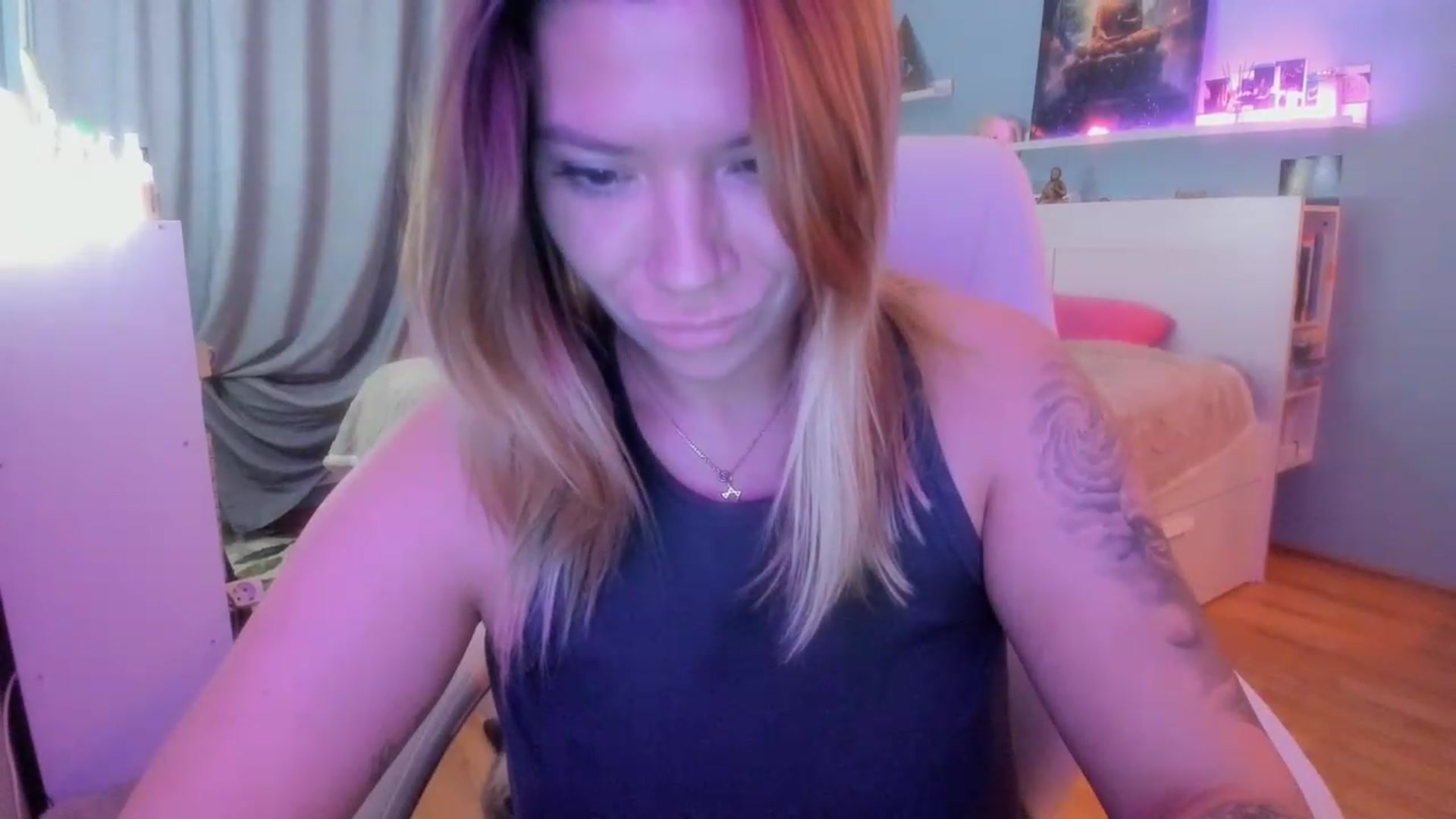 Gallery image thumbnail from NickyBlein's myfreecams stream on, 11/16/2023, 18:07 image 12 of 20