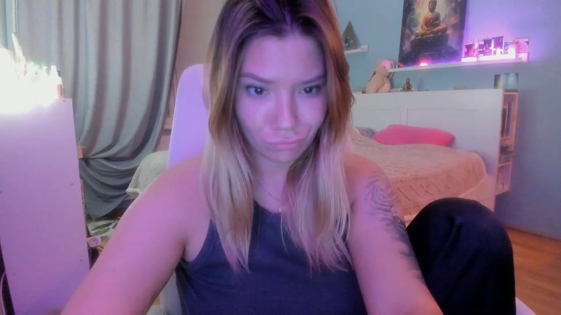 Gallery image thumbnail from NickyBlein's myfreecams stream on, 11/16/2023, 18:07 image 3 of 20