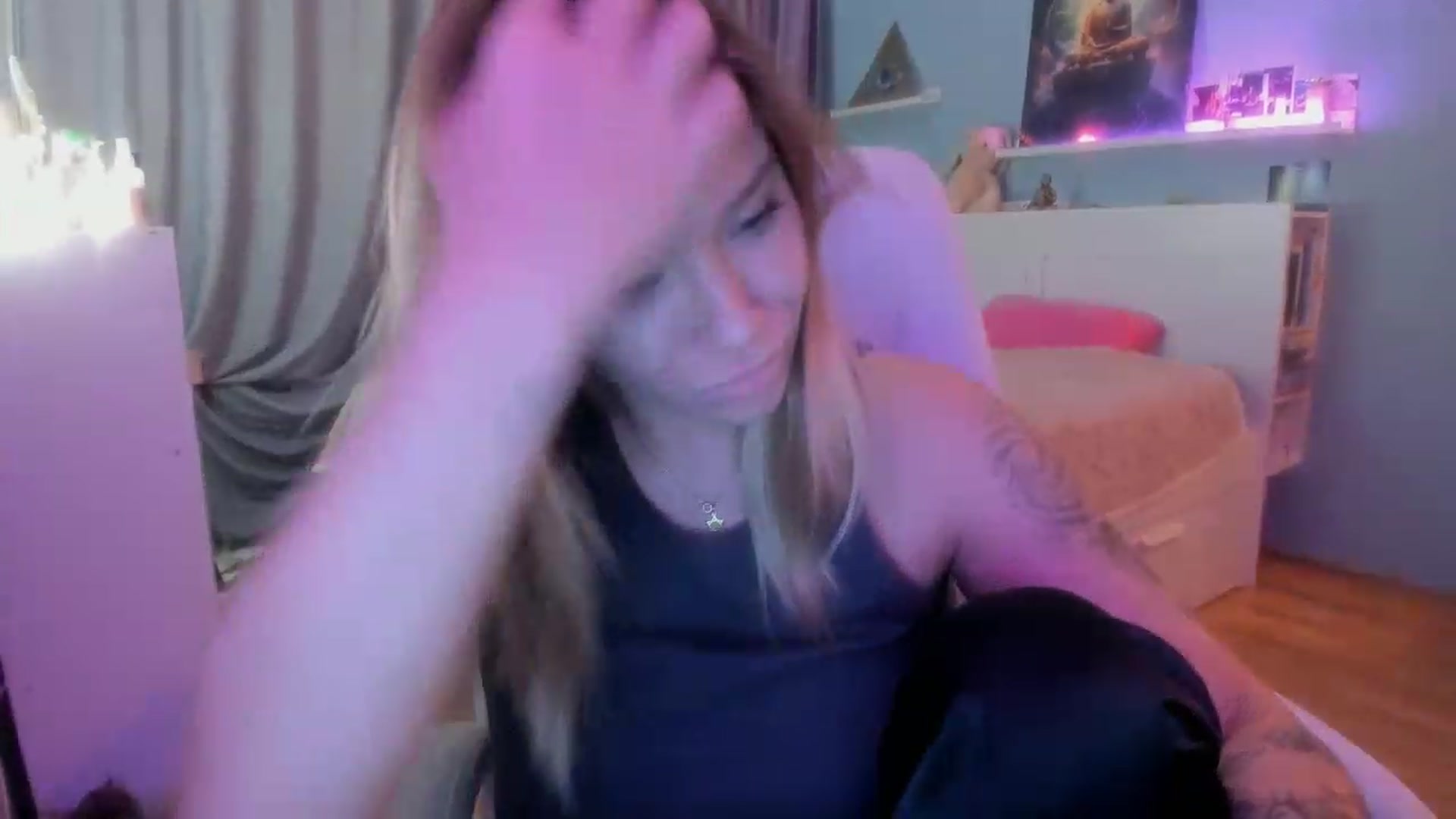 Gallery image thumbnail from NickyBlein's myfreecams stream on, 11/16/2023, 18:07 image 9 of 20
