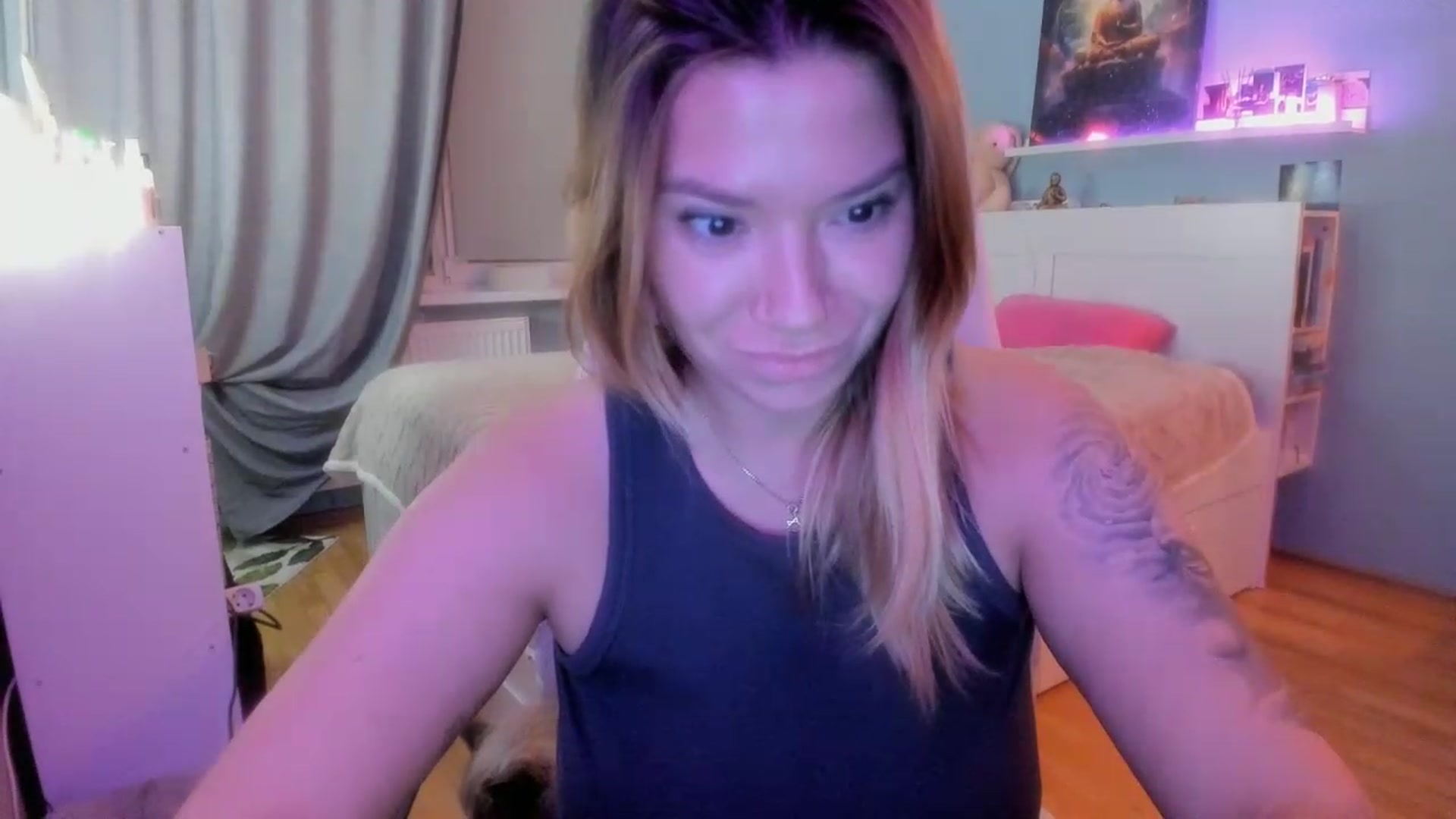 Gallery image thumbnail from NickyBlein's myfreecams stream on, 11/16/2023, 18:07 image 14 of 20