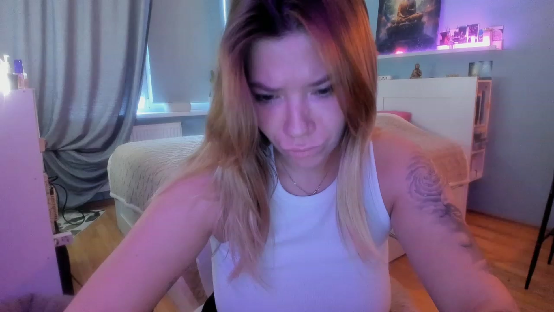 Gallery image thumbnail from NickyBlein's myfreecams stream on, 11/17/2023, 09:04 image 6 of 20