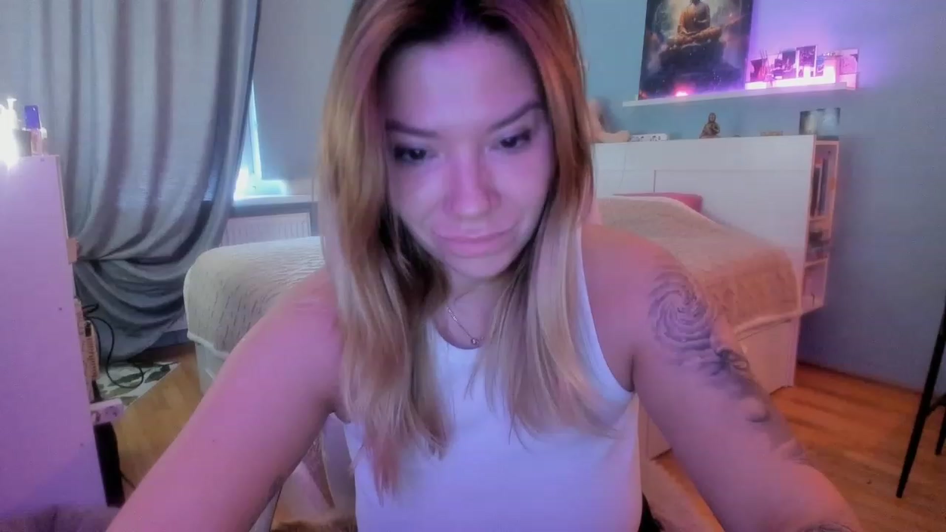 Gallery image thumbnail from NickyBlein's myfreecams stream on, 11/17/2023, 09:04 image 12 of 20