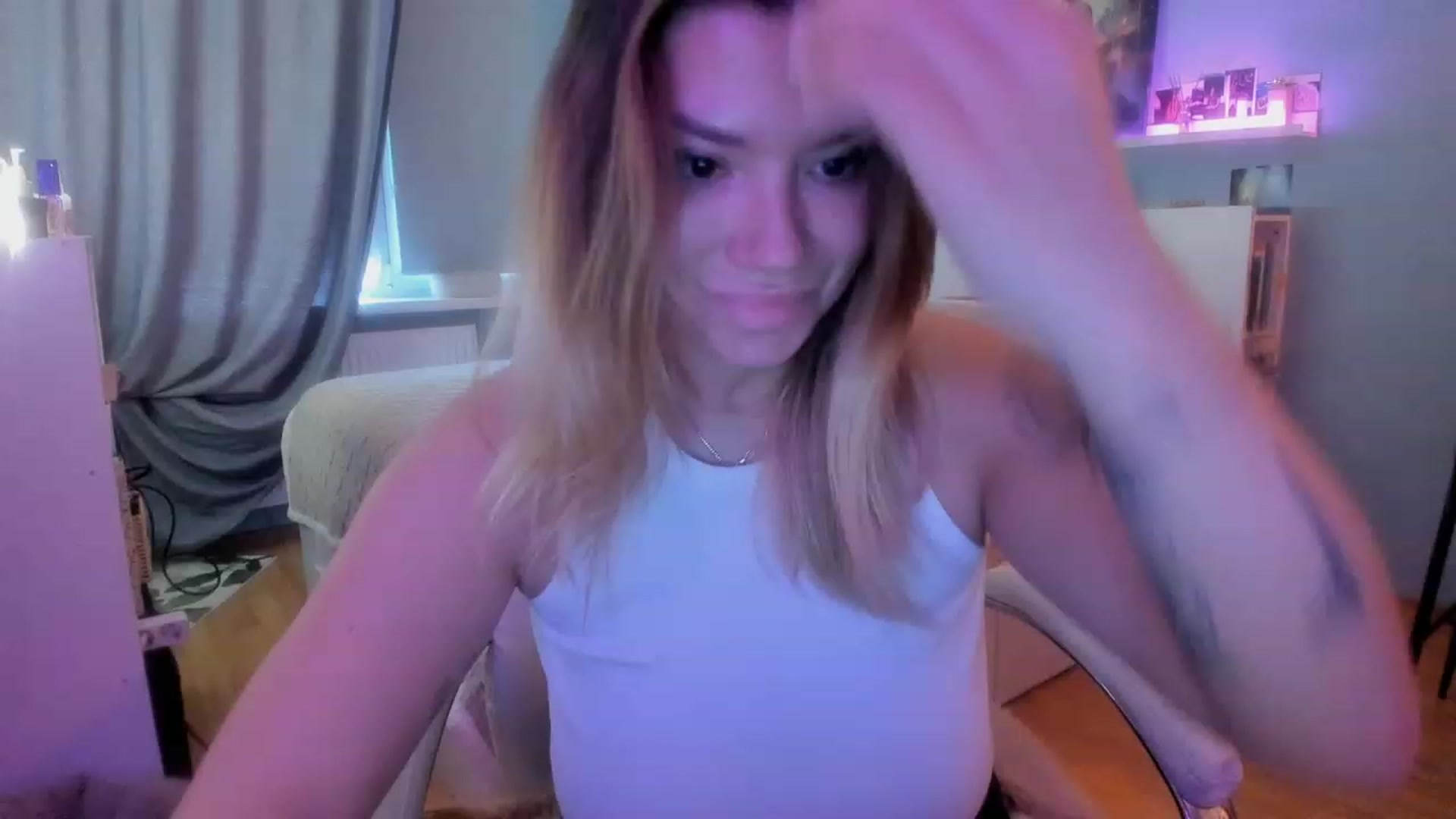 Gallery image thumbnail from NickyBlein's myfreecams stream on, 11/17/2023, 09:04 image 10 of 20