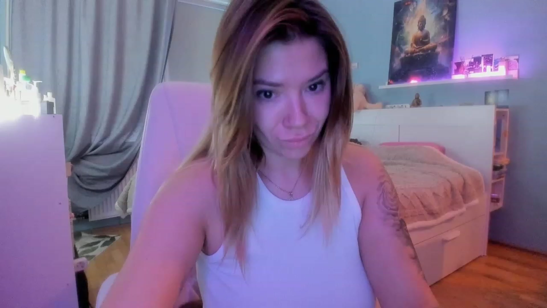 Gallery image thumbnail from NickyBlein's myfreecams stream on, 11/18/2023, 10:02 image 9 of 20