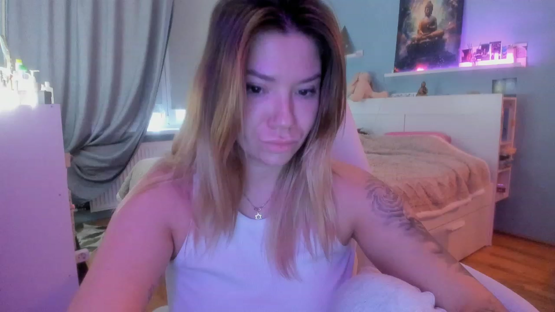 Gallery image thumbnail from NickyBlein's myfreecams stream on, 11/18/2023, 10:02 image 1 of 20