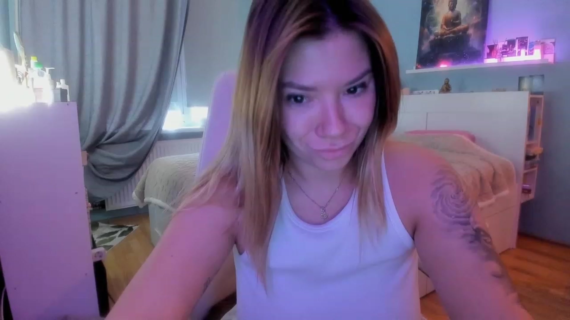 Gallery image thumbnail from NickyBlein's myfreecams stream on, 11/18/2023, 10:02 image 17 of 20