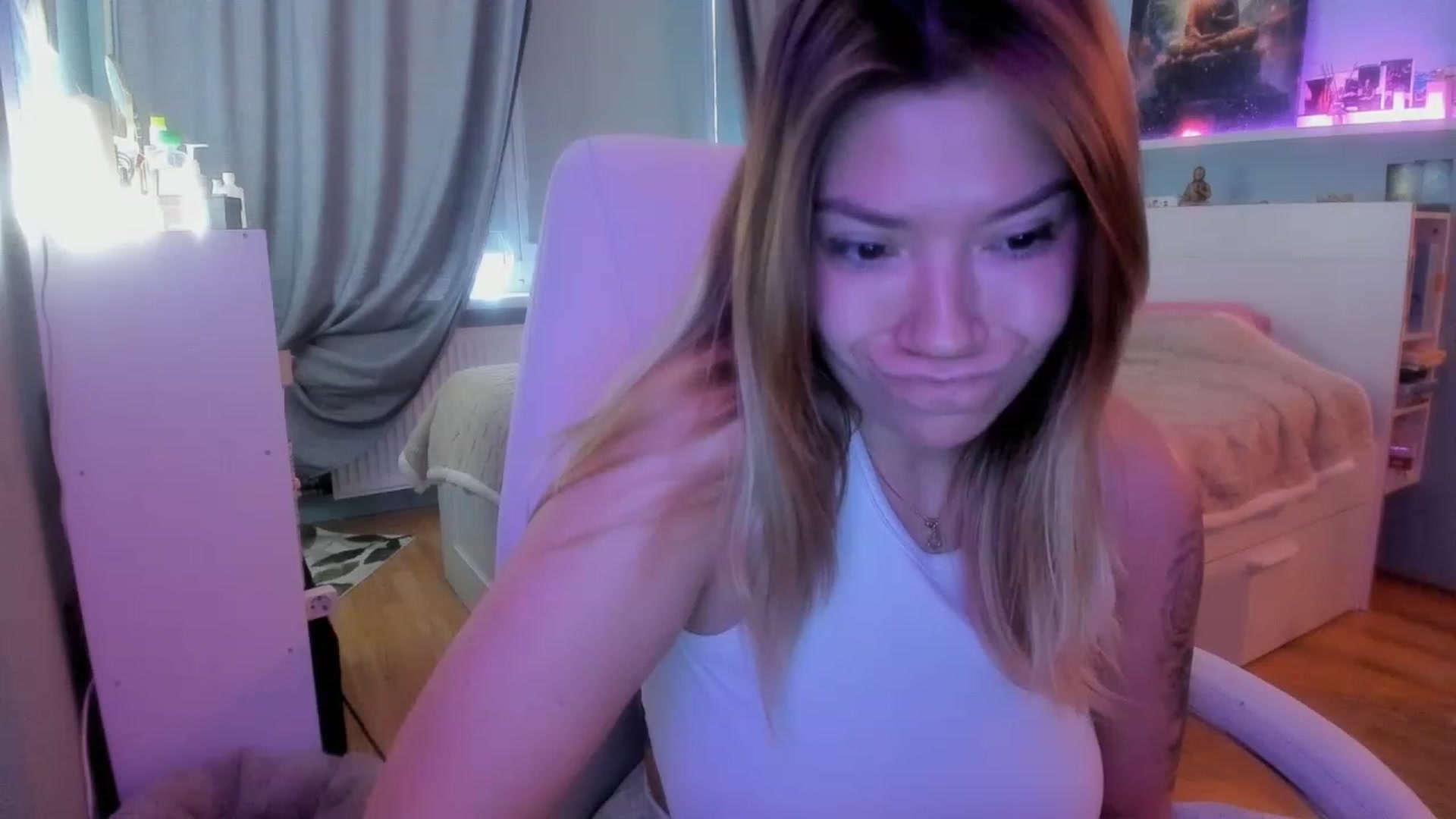 Gallery image thumbnail from NickyBlein's myfreecams stream on, 11/18/2023, 10:30 image 14 of 20