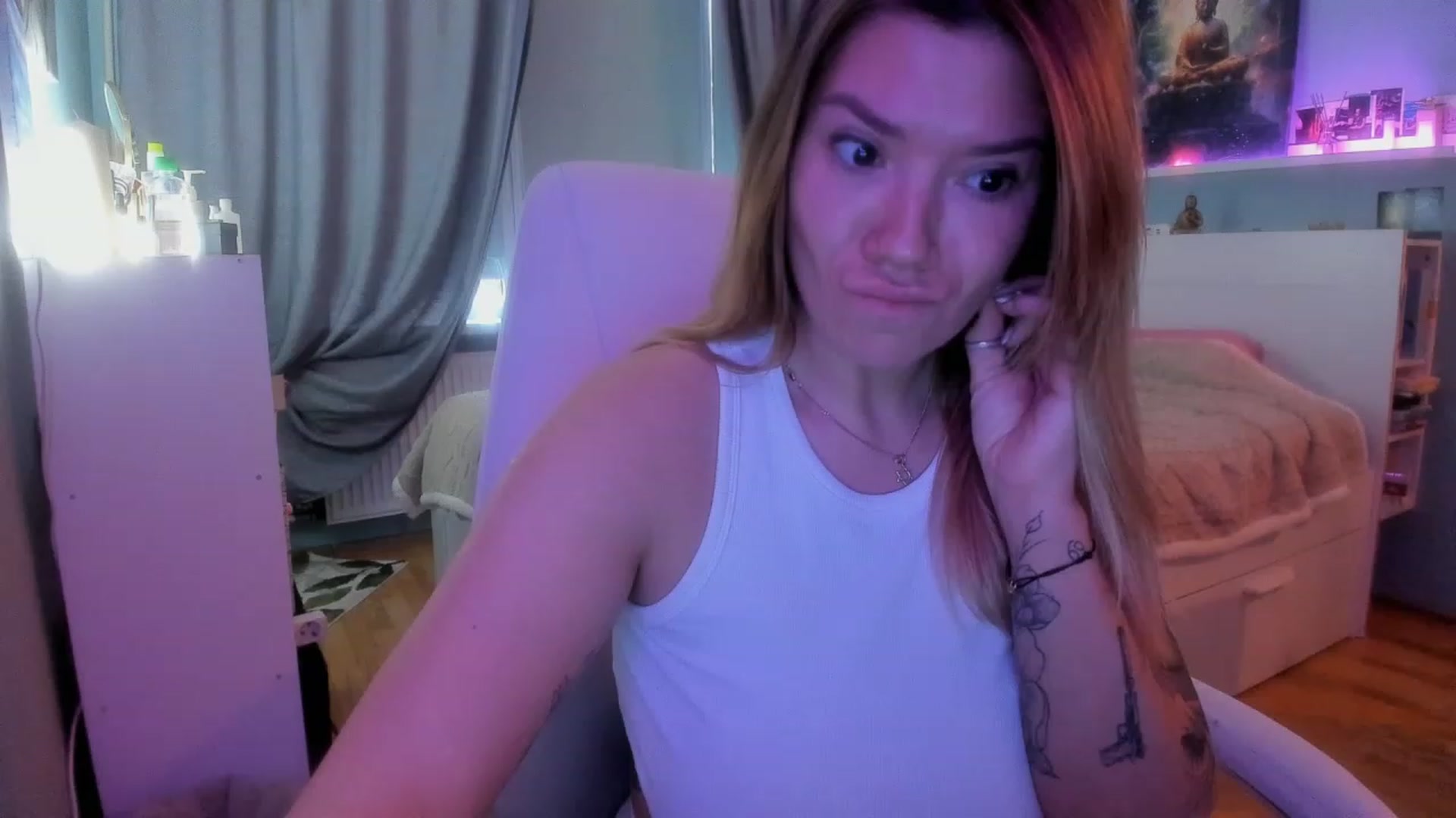 Gallery image thumbnail from NickyBlein's myfreecams stream on, 11/18/2023, 10:30 image 16 of 20