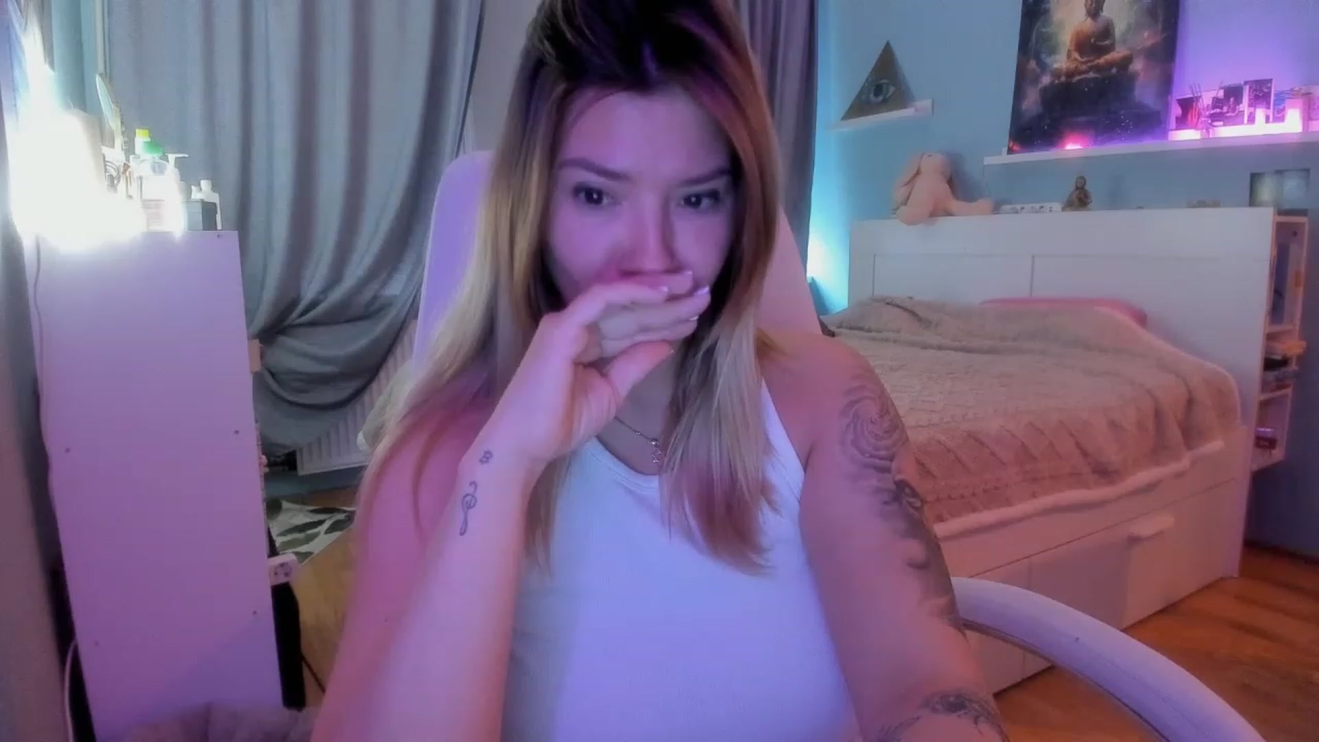 Gallery image thumbnail from NickyBlein's myfreecams stream on, 11/18/2023, 10:30 image 20 of 20