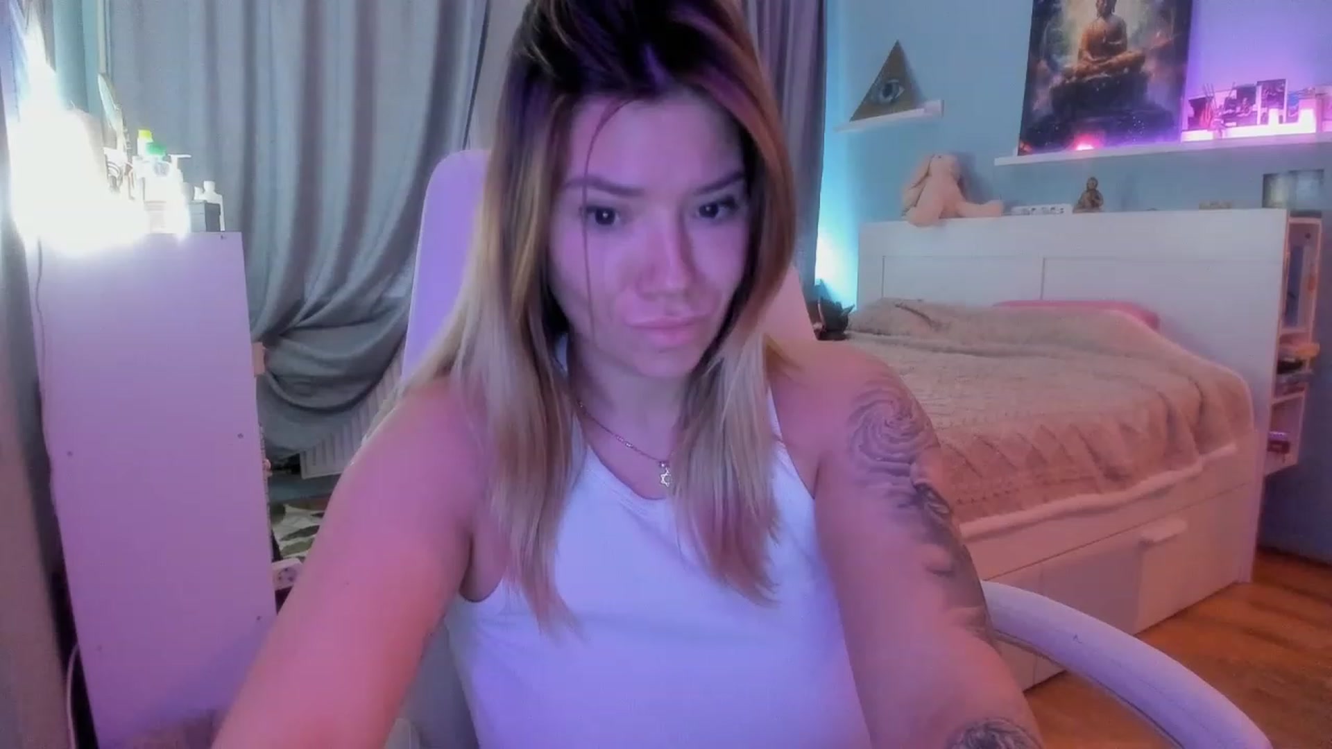 Gallery image thumbnail from NickyBlein's myfreecams stream on, 11/18/2023, 10:30 image 19 of 20