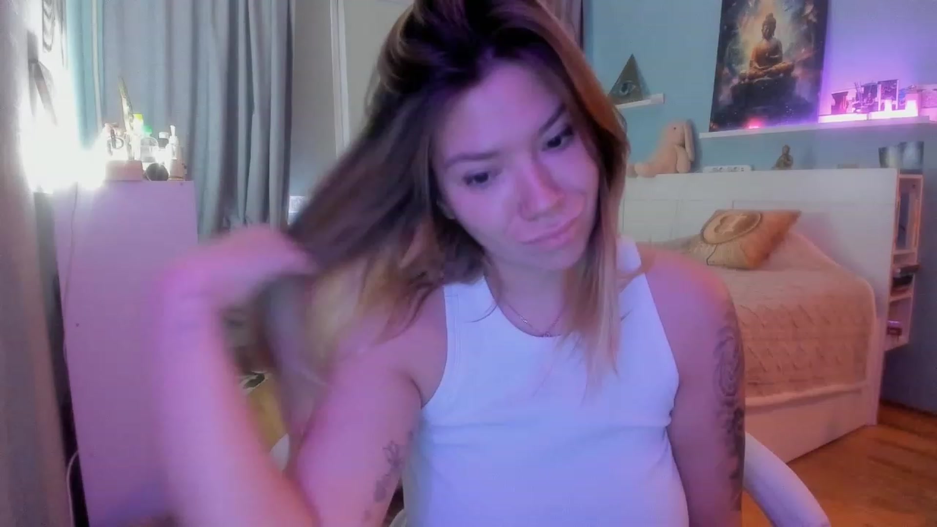 Gallery image thumbnail from NickyBlein's myfreecams stream on, 11/21/2023, 08:30 image 5 of 20