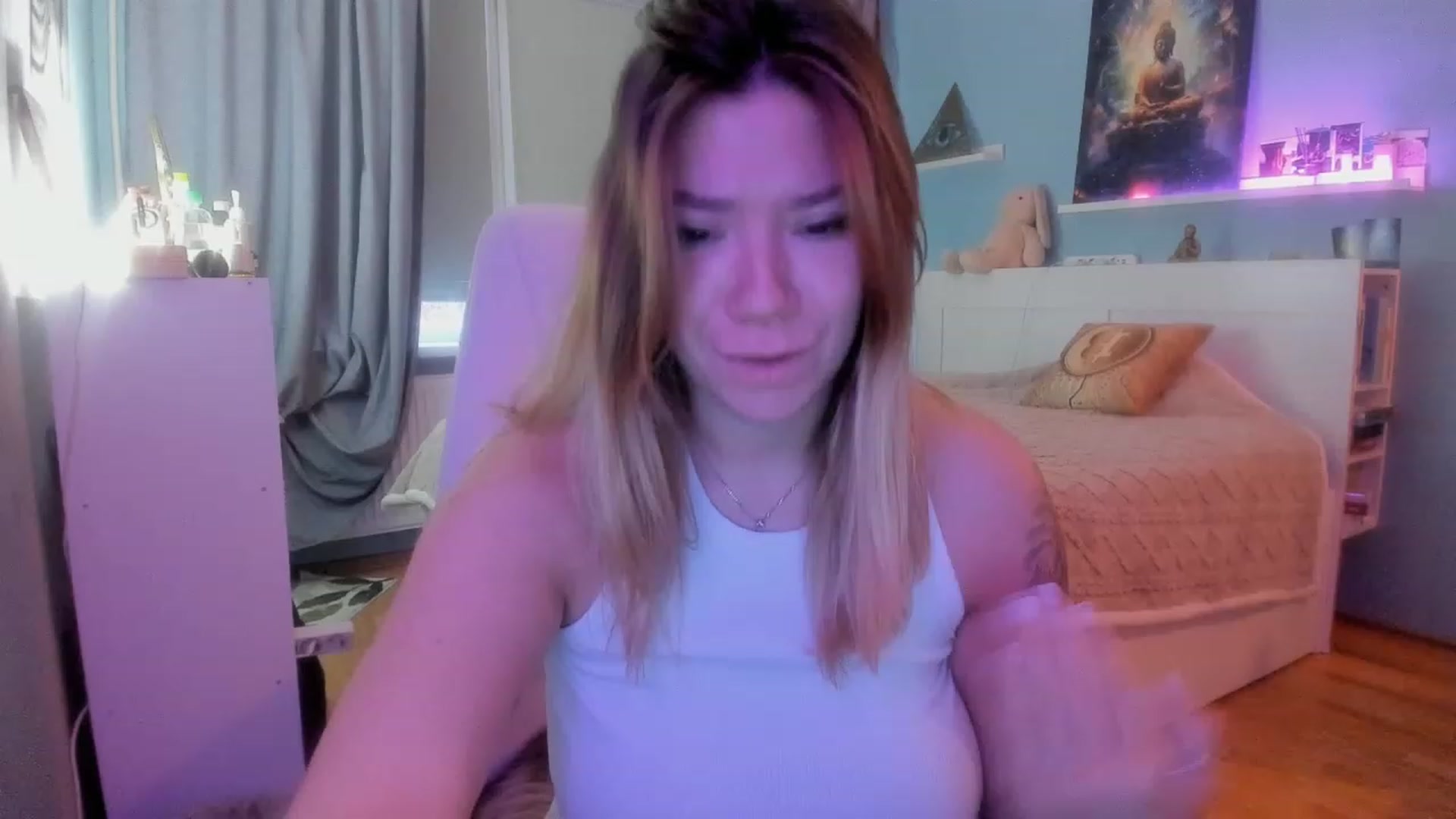 Gallery image thumbnail from NickyBlein's myfreecams stream on, 11/21/2023, 08:30 image 3 of 20