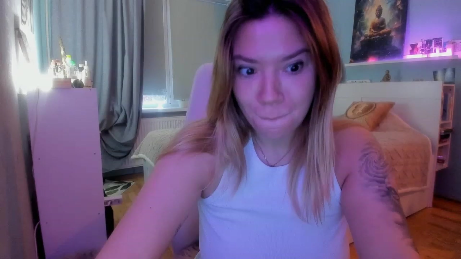 Gallery image thumbnail from NickyBlein's myfreecams stream on, 11/21/2023, 08:30 image 6 of 20