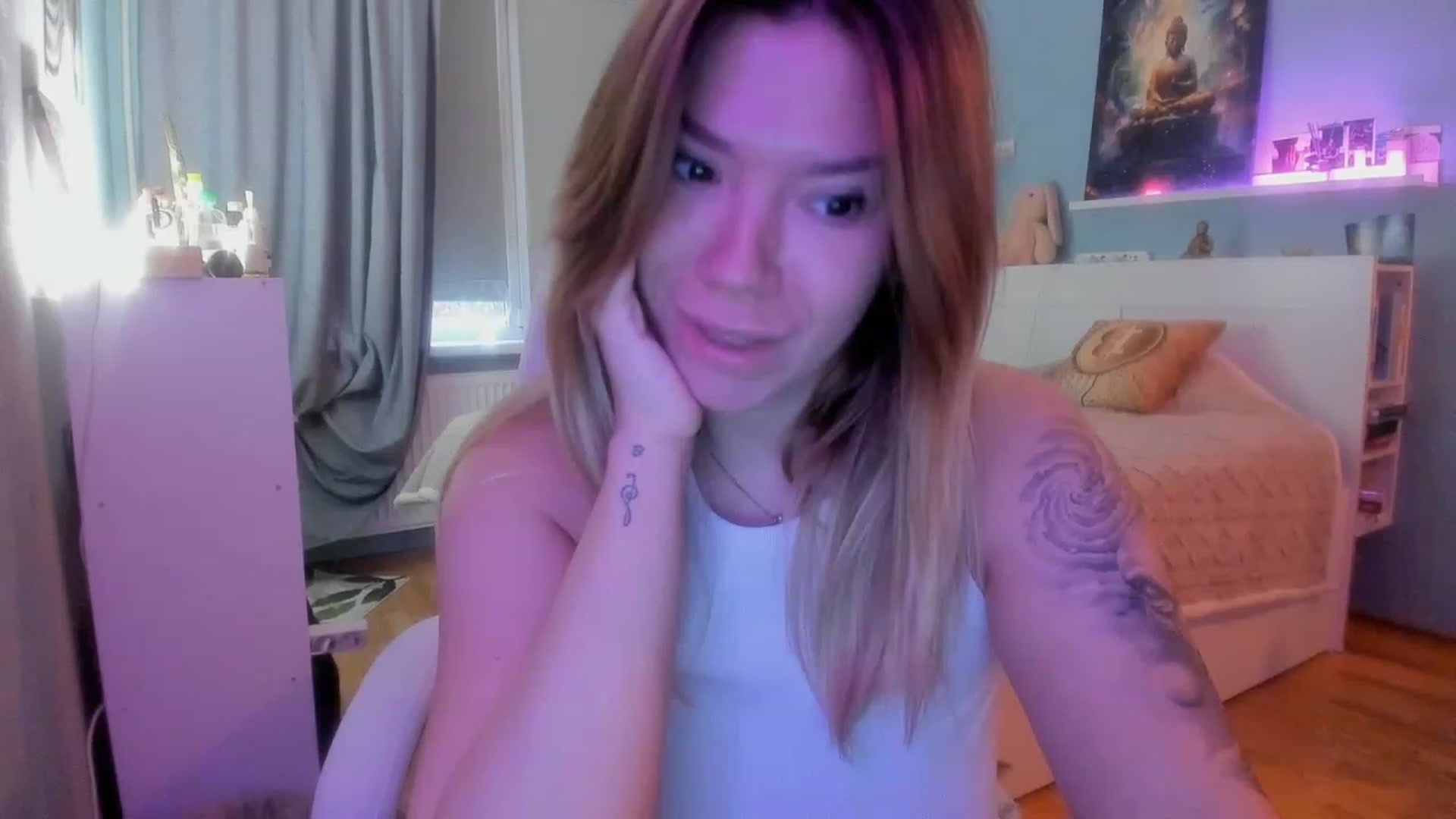 Gallery image thumbnail from NickyBlein's myfreecams stream on, 11/21/2023, 08:30 image 4 of 20