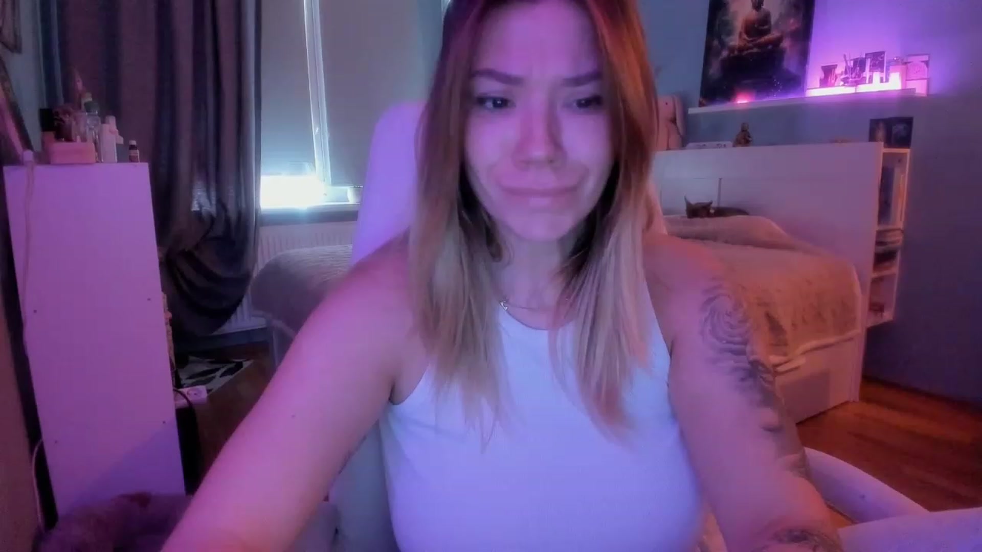 Gallery image thumbnail from NickyBlein's myfreecams stream on, 11/22/2023, 08:13 image 14 of 20