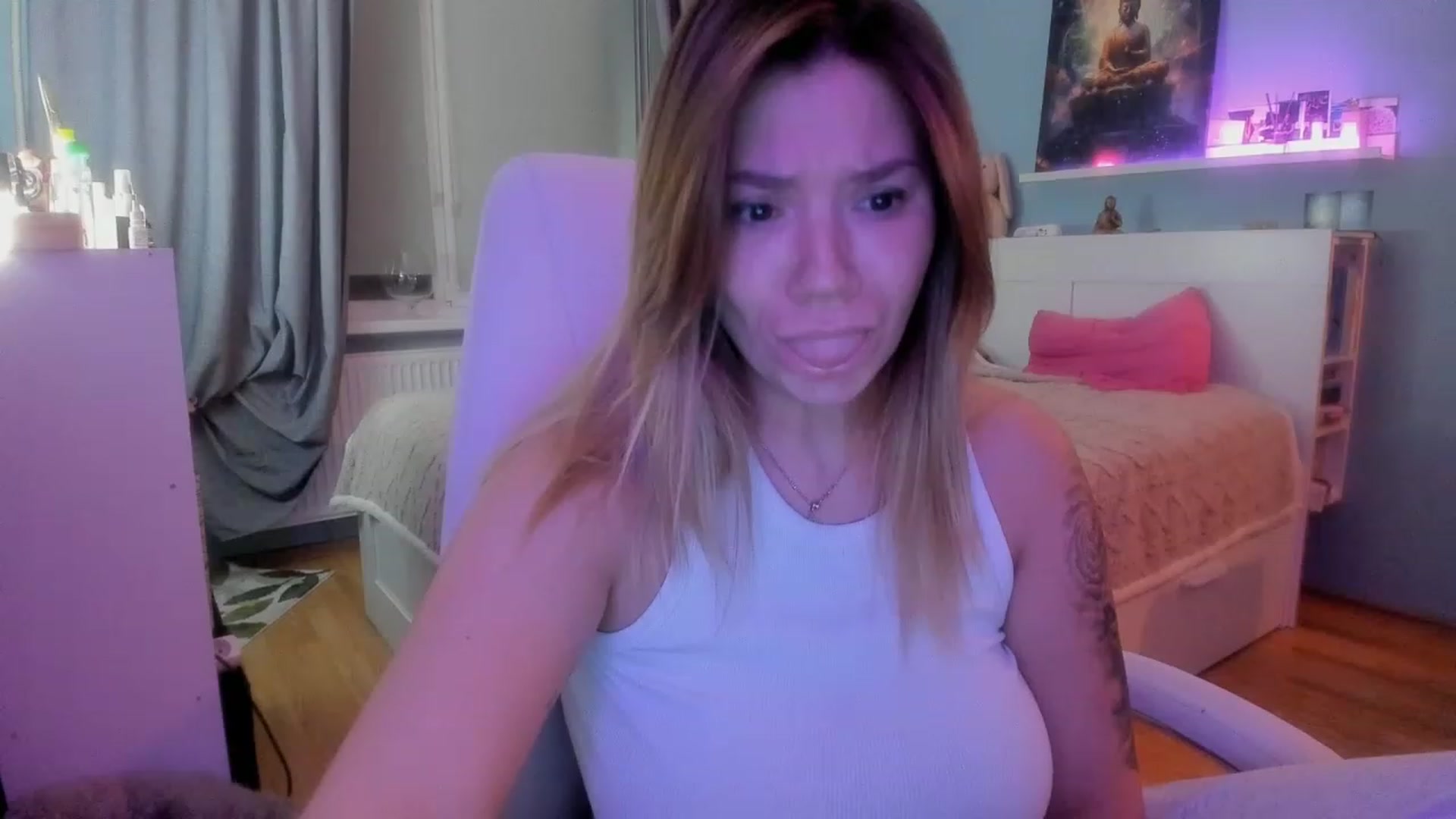 Gallery image thumbnail from NickyBlein's myfreecams stream on, 11/22/2023, 17:30 image 11 of 20