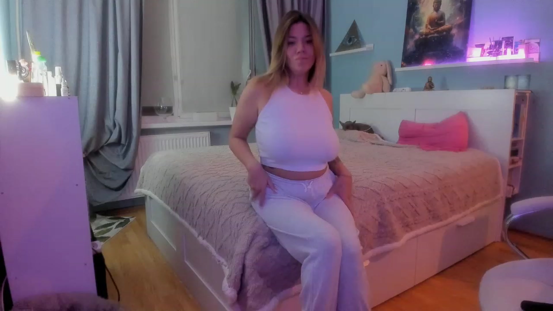Gallery image thumbnail from NickyBlein's myfreecams stream on, 11/22/2023, 17:30 image 18 of 20