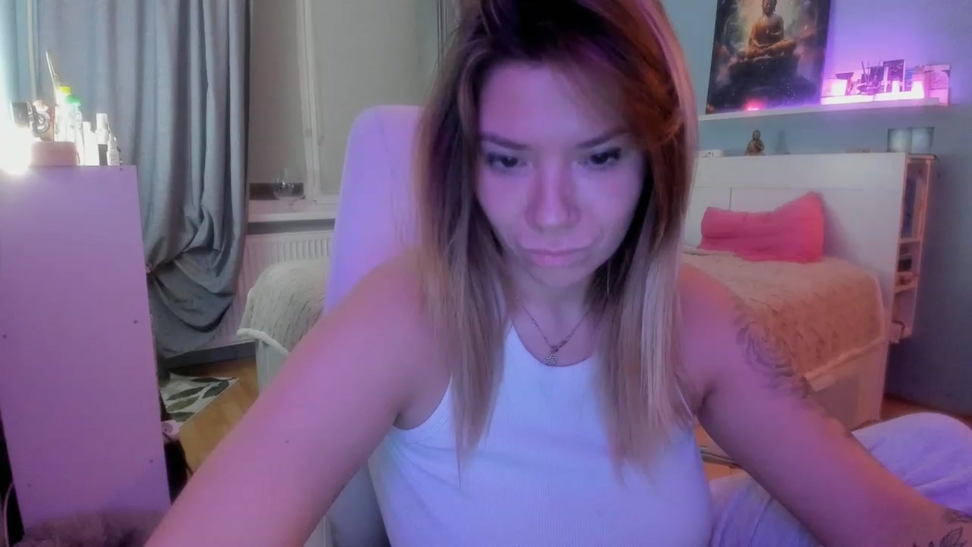Gallery image thumbnail from NickyBlein's myfreecams stream on, 11/22/2023, 17:30 image 16 of 20