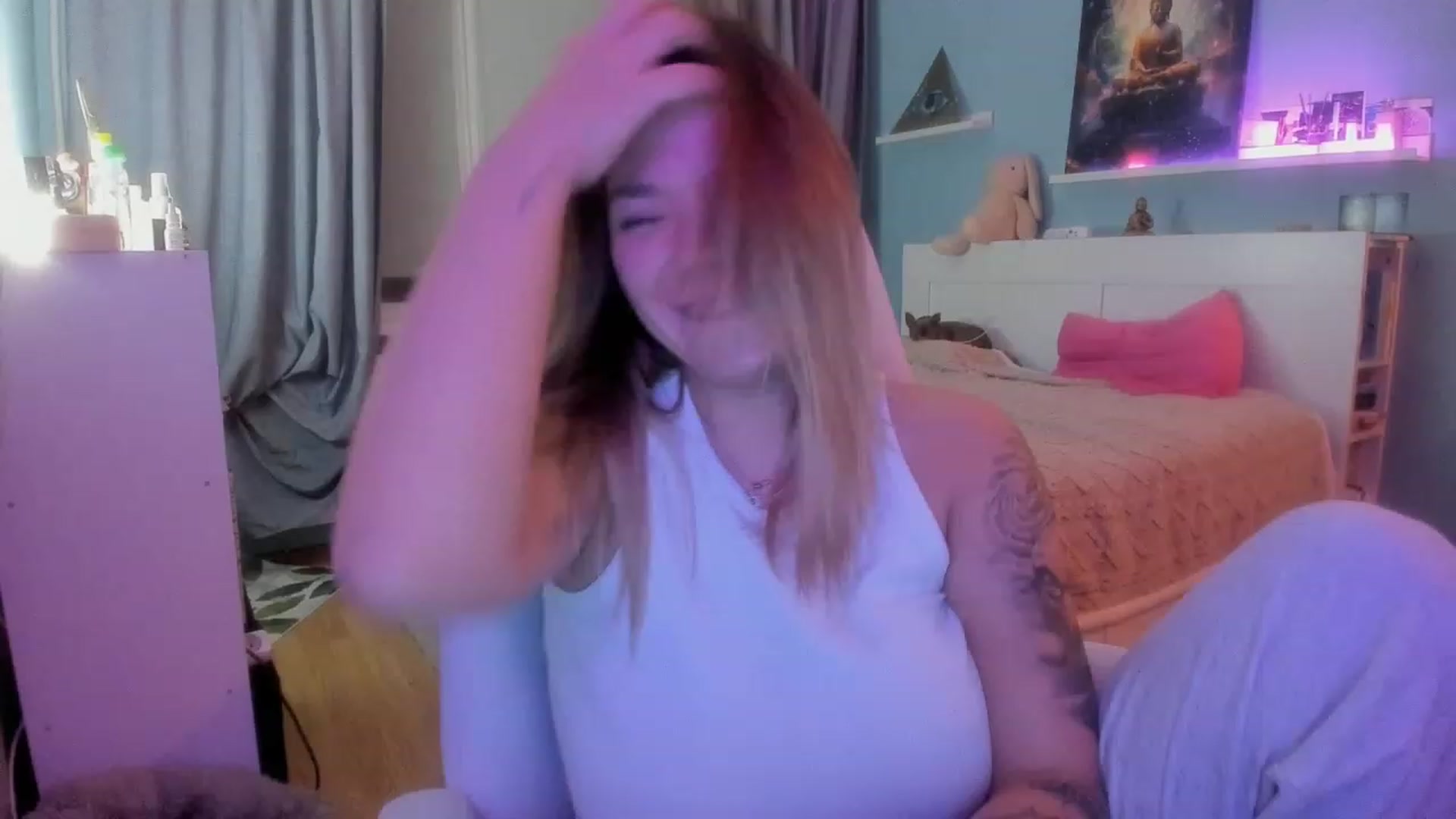 Gallery image thumbnail from NickyBlein's myfreecams stream on, 11/22/2023, 17:30 image 14 of 20