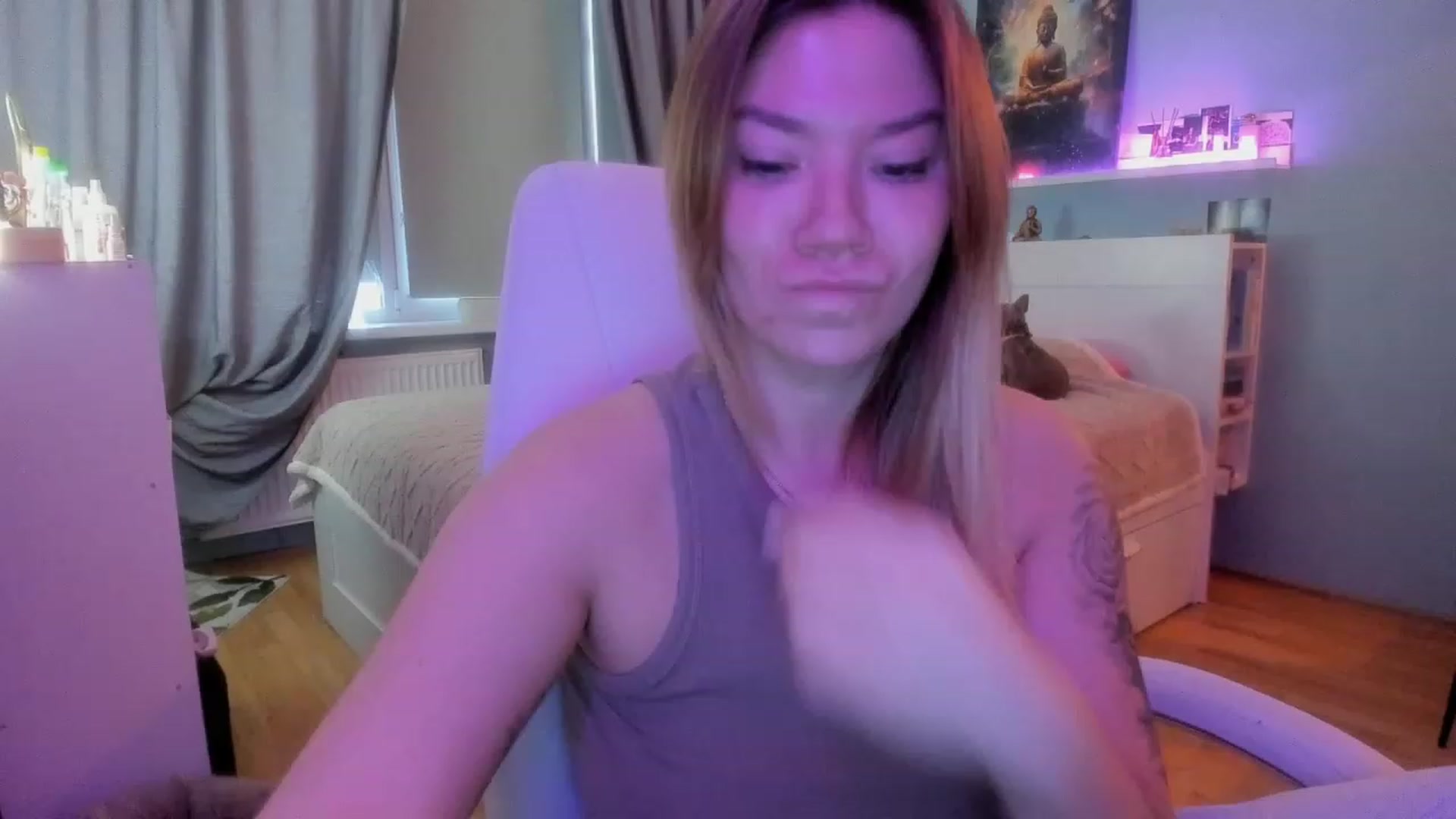 Gallery image thumbnail from NickyBlein's myfreecams stream on, 11/24/2023, 08:21 image 1 of 20
