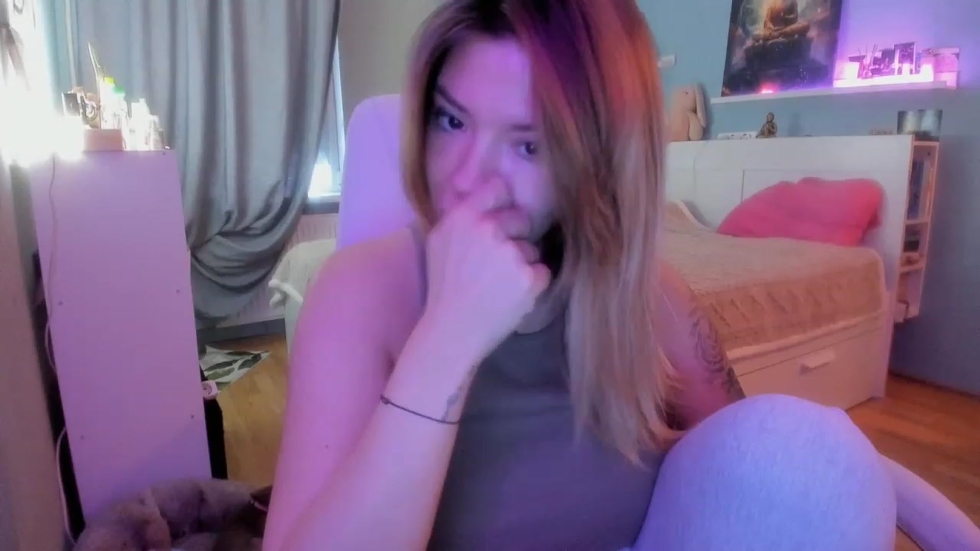 Gallery image thumbnail from NickyBlein's myfreecams stream on, 11/24/2023, 09:37 image 9 of 20