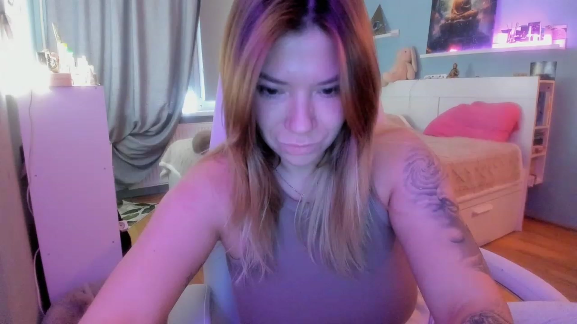 Gallery image thumbnail from NickyBlein's myfreecams stream on, 11/24/2023, 09:37 image 6 of 20