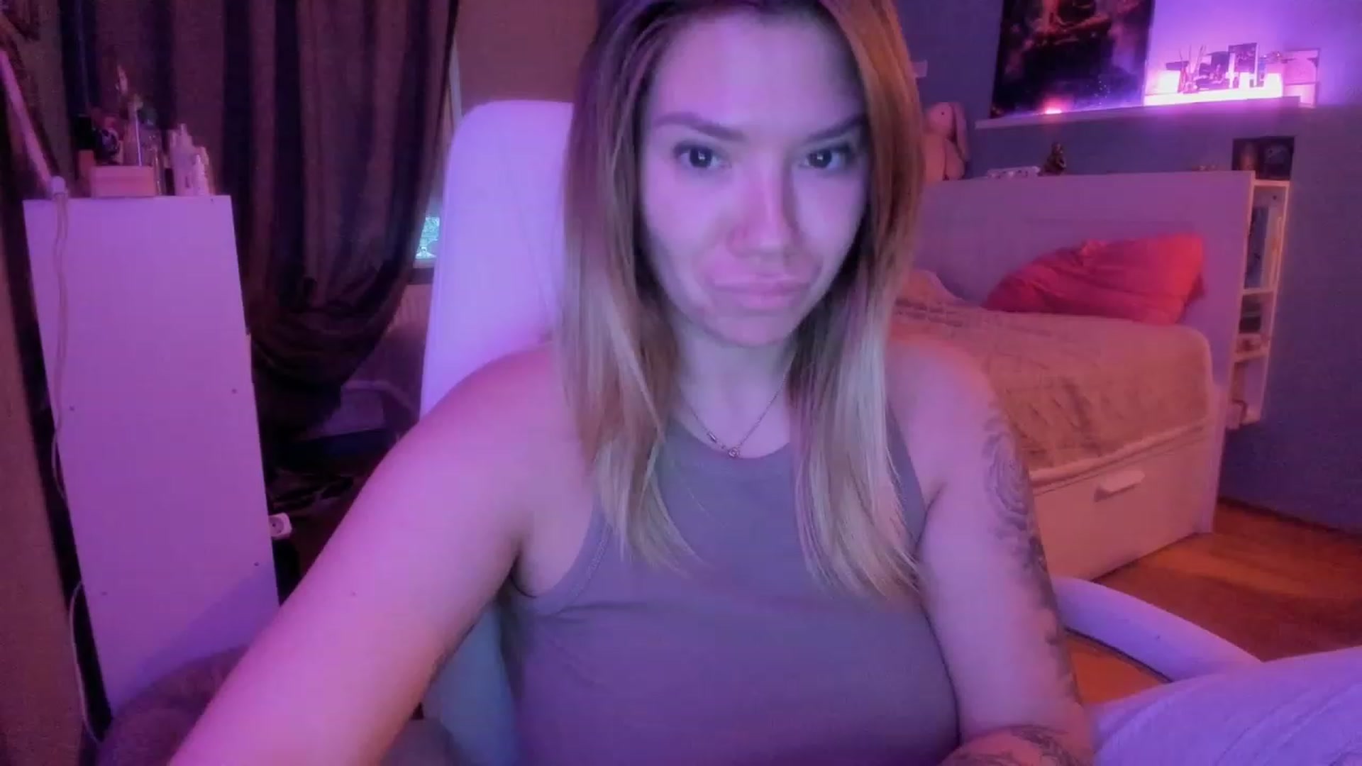 Gallery image thumbnail from NickyBlein's myfreecams stream on, 11/24/2023, 12:58 image 20 of 20