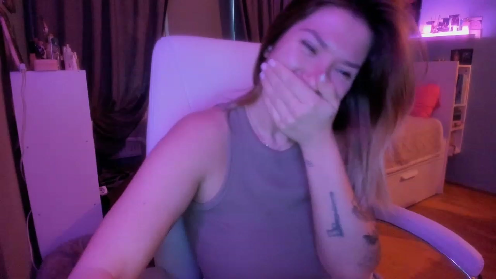 Gallery image thumbnail from NickyBlein's myfreecams stream on, 11/24/2023, 12:58 image 19 of 20