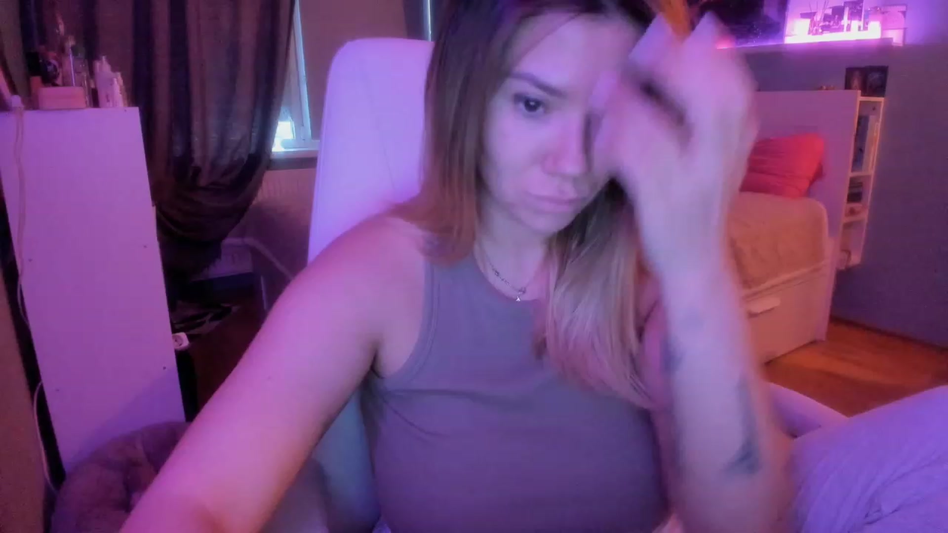 Gallery image thumbnail from NickyBlein's myfreecams stream on, 11/24/2023, 12:58 image 1 of 20