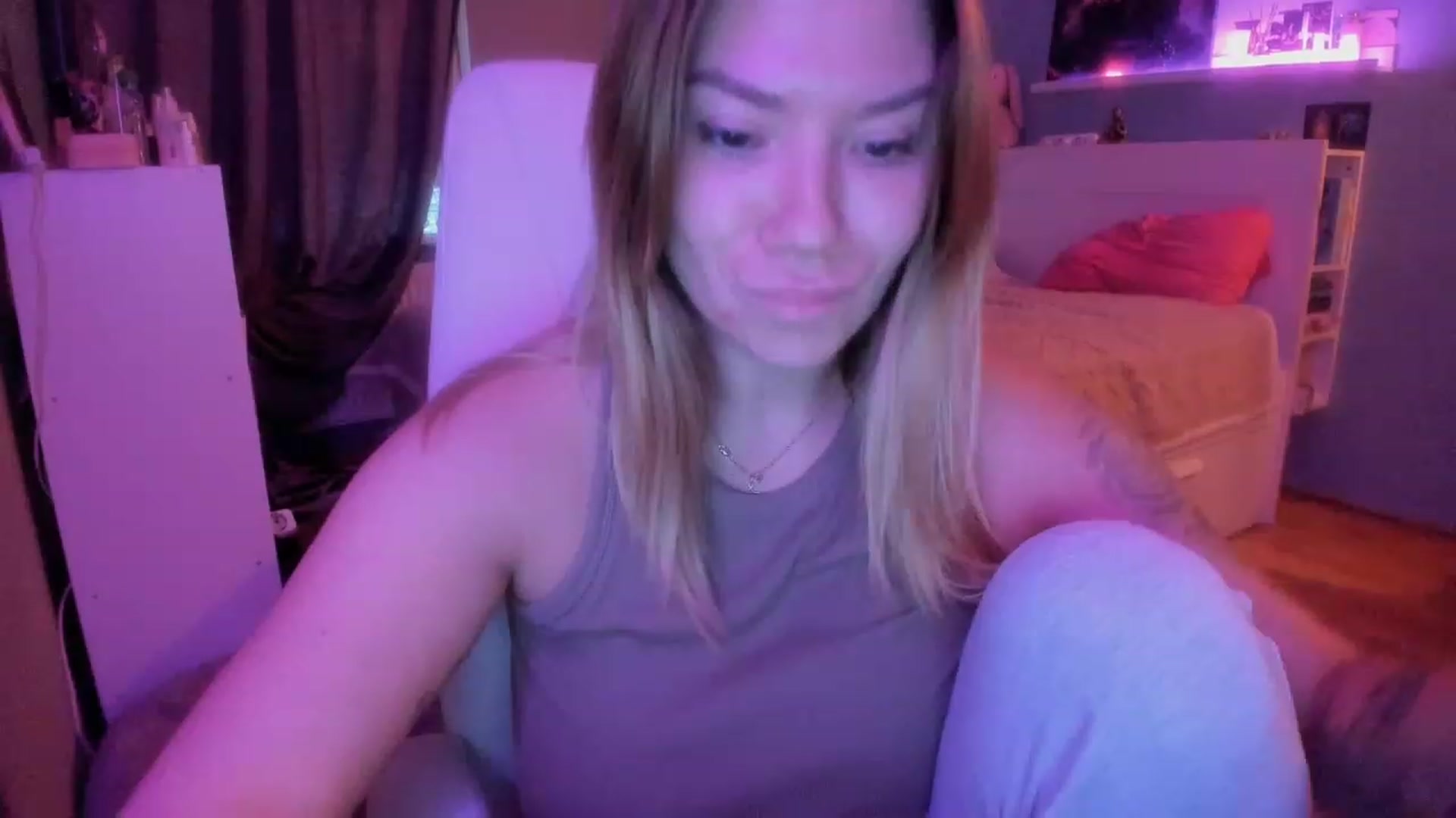 Gallery image thumbnail from NickyBlein's myfreecams stream on, 11/24/2023, 12:58 image 7 of 20