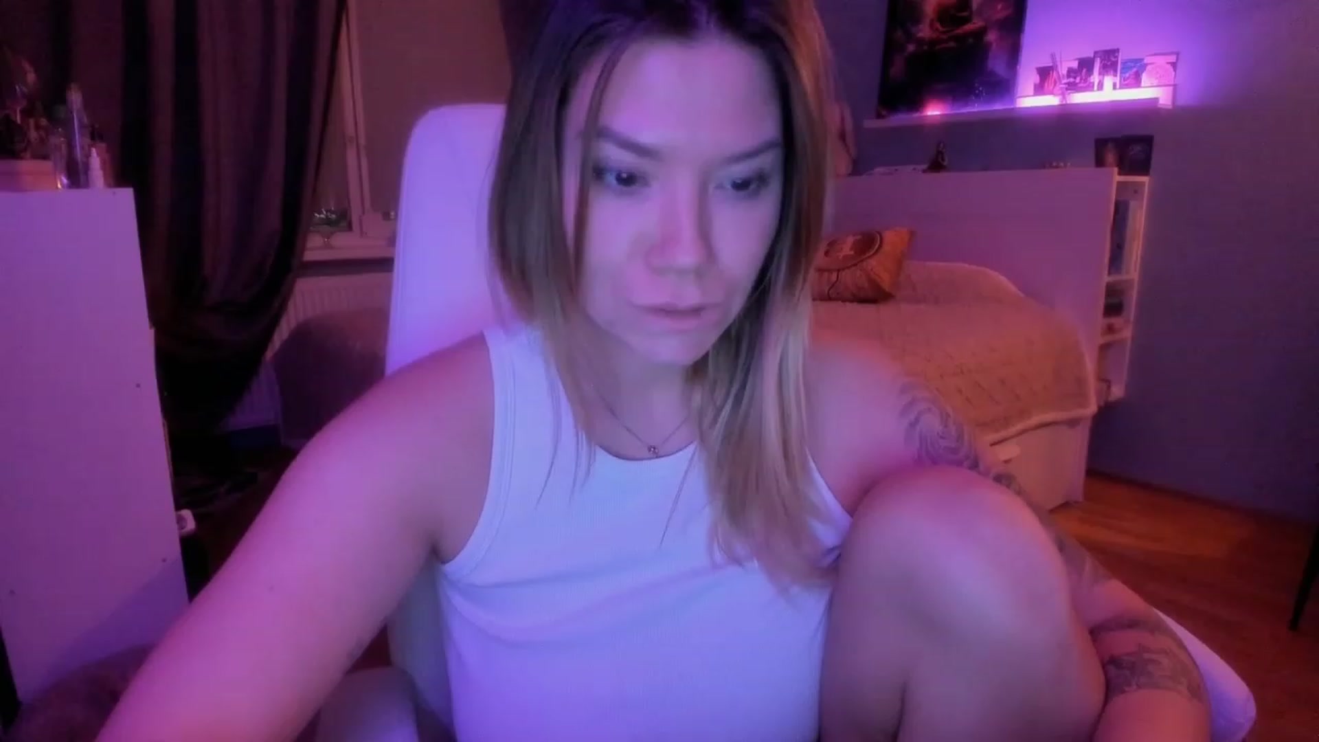 Gallery image thumbnail from NickyBlein's myfreecams stream on, 11/25/2023, 17:45 image 2 of 20
