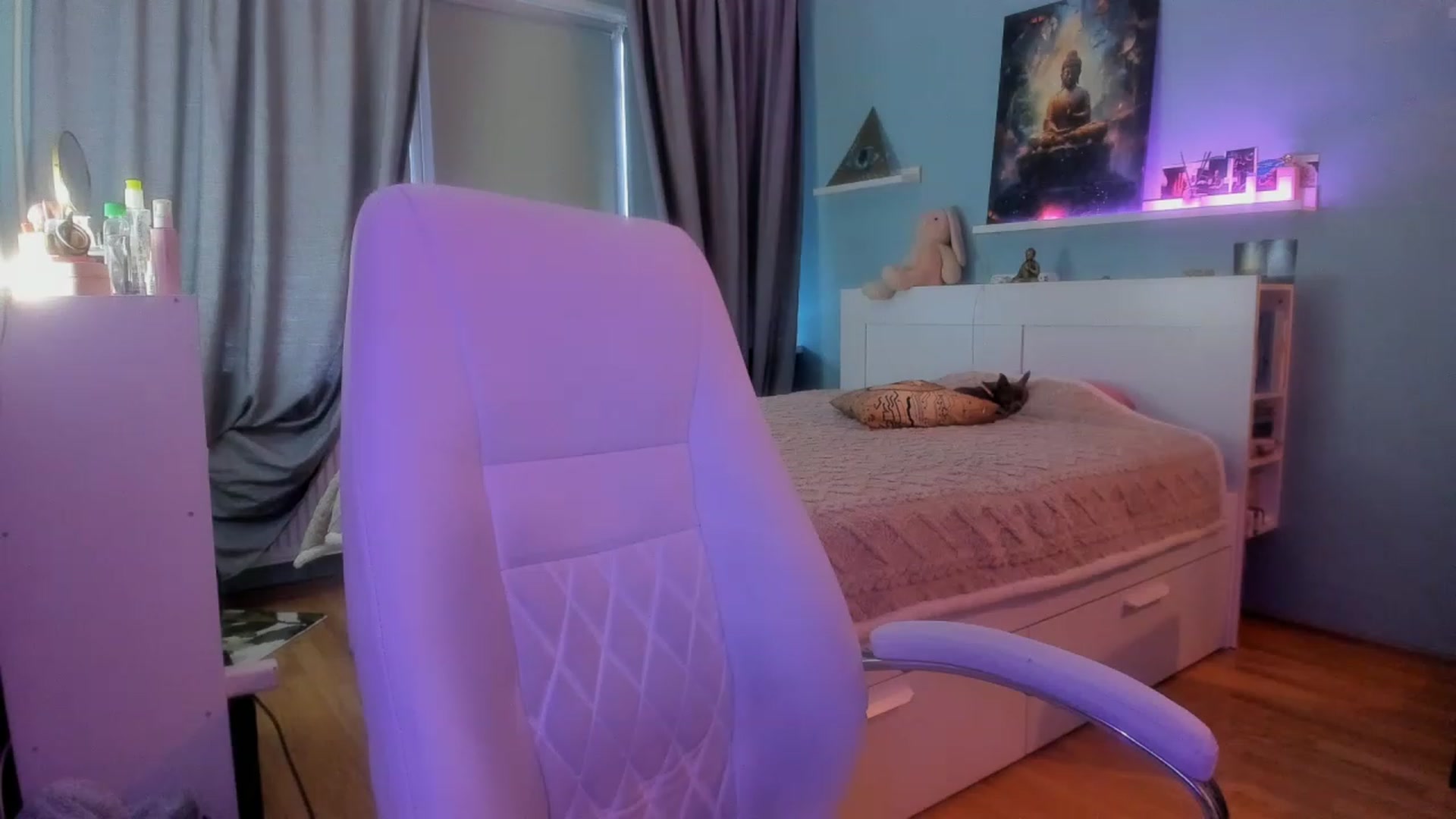 Gallery image thumbnail from NickyBlein's myfreecams stream on, 11/28/2023, 09:06 image 10 of 20
