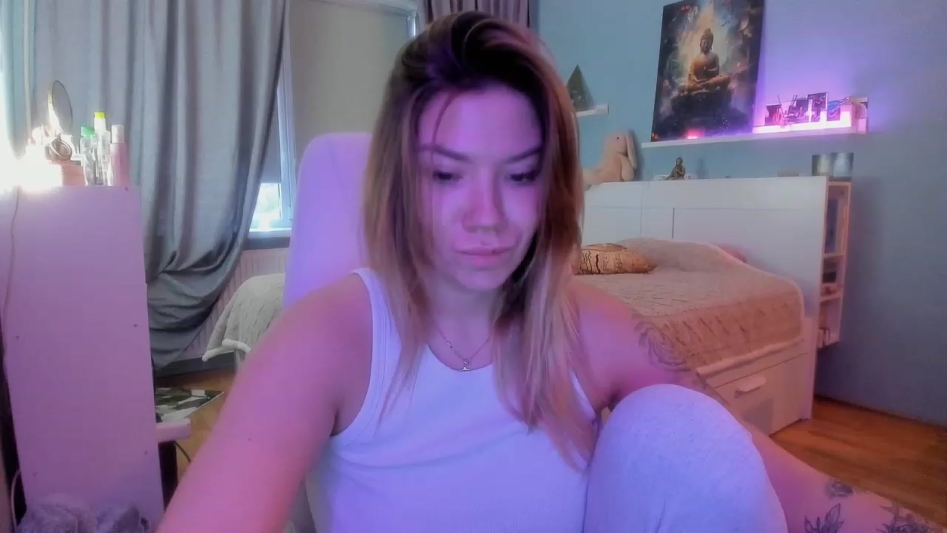 Gallery image thumbnail from NickyBlein's myfreecams stream on, 11/28/2023, 09:06 image 19 of 20