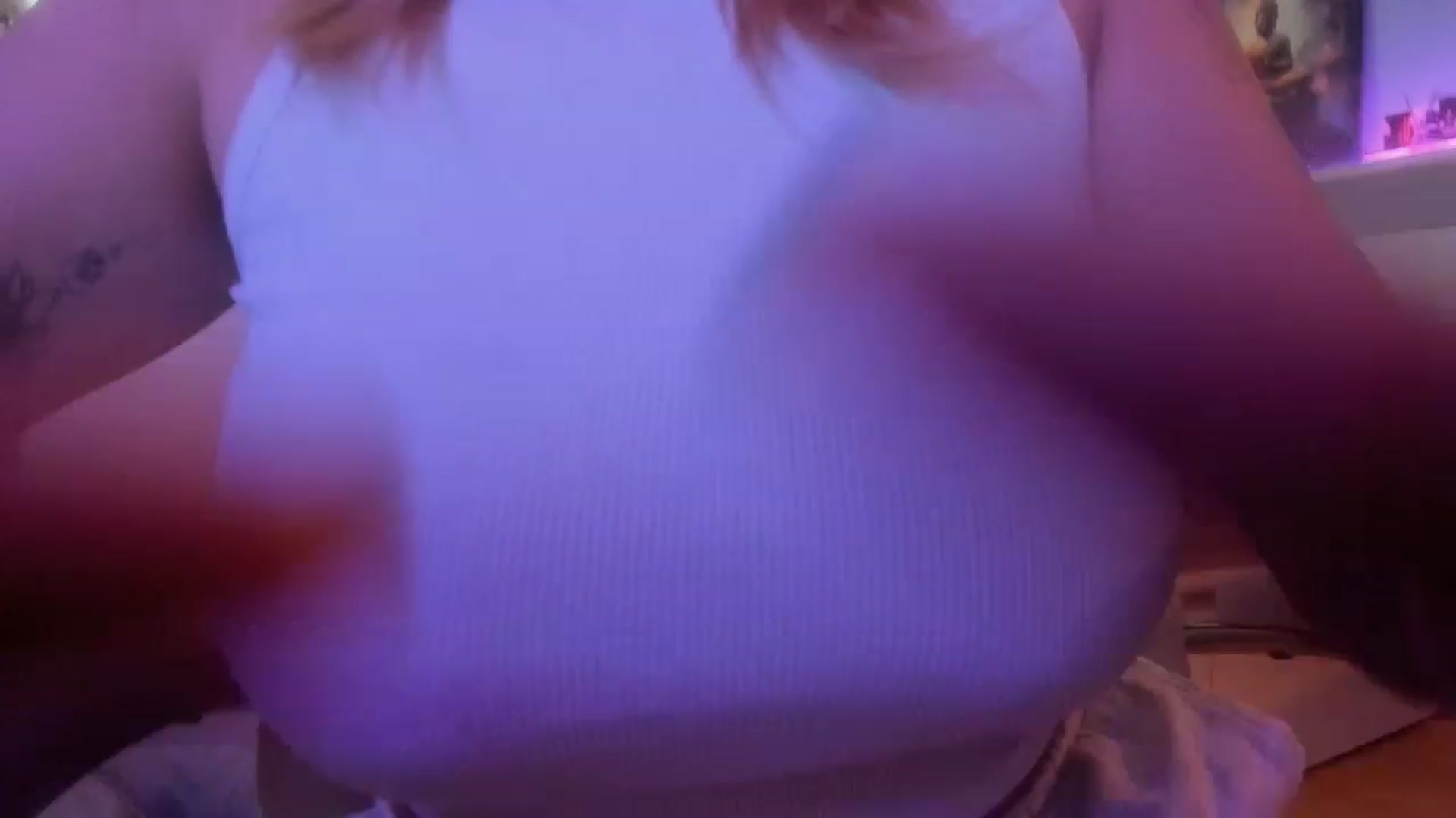Gallery image thumbnail from NickyBlein's myfreecams stream on, 11/28/2023, 17:26 image 2 of 20