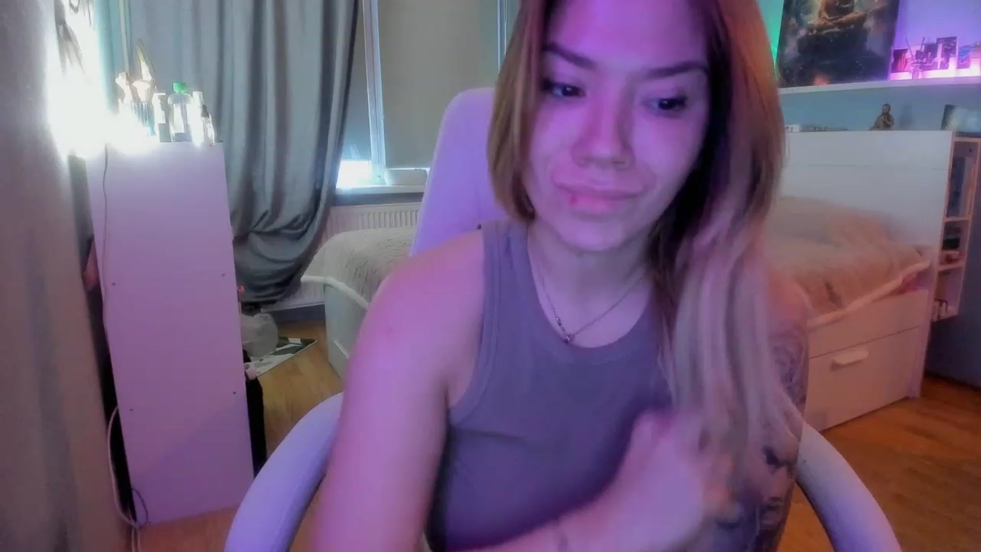 Gallery image thumbnail from NickyBlein's myfreecams stream on, 12/05/2023, 09:29 image 4 of 20