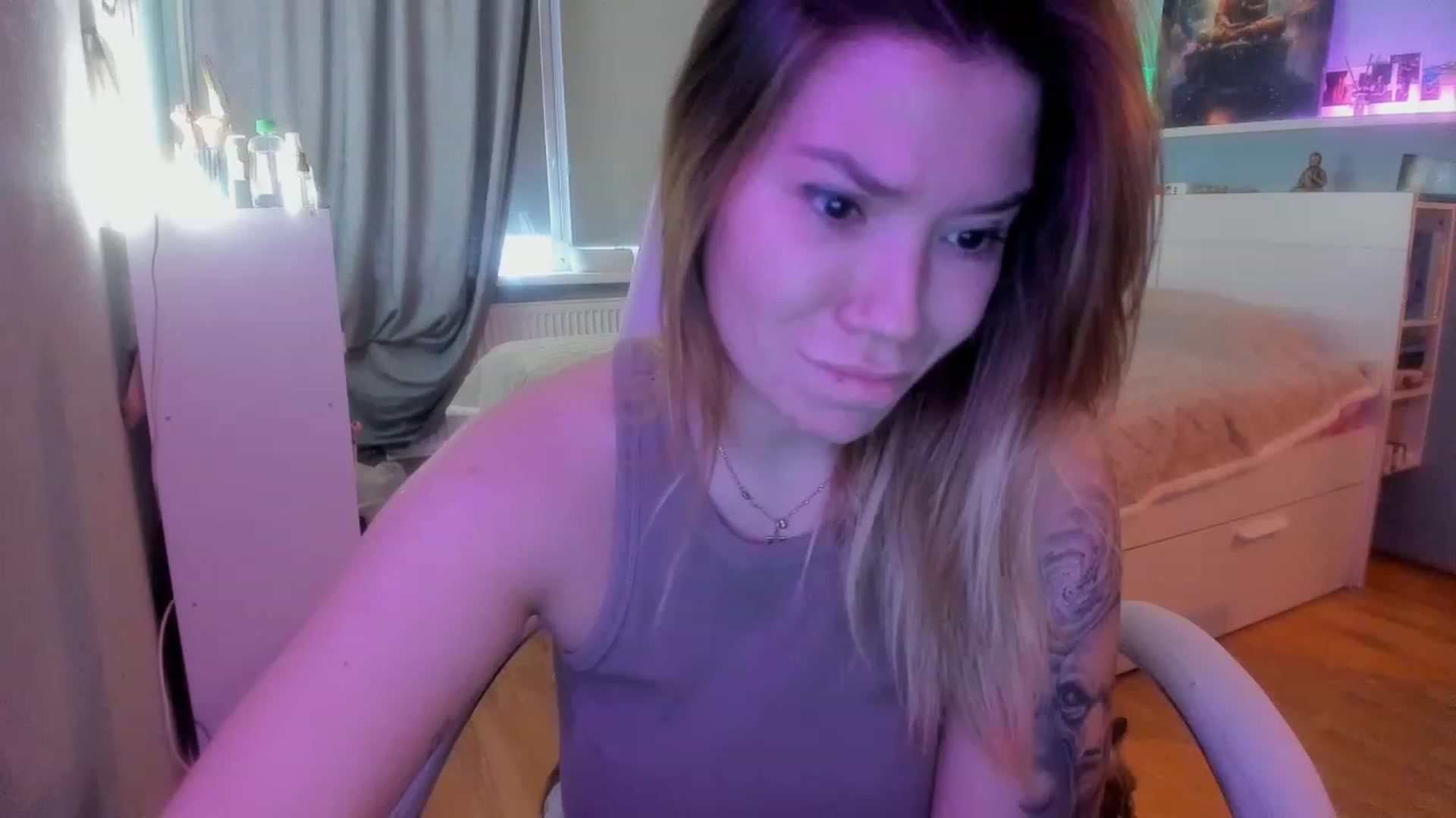 Gallery image thumbnail from NickyBlein's myfreecams stream on, 12/05/2023, 09:29 image 12 of 20