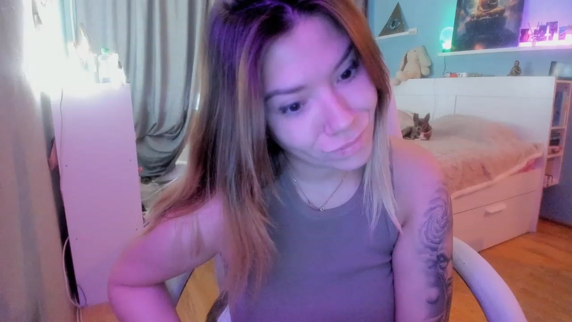 Gallery image thumbnail from NickyBlein's myfreecams stream on, 12/05/2023, 09:29 image 7 of 20