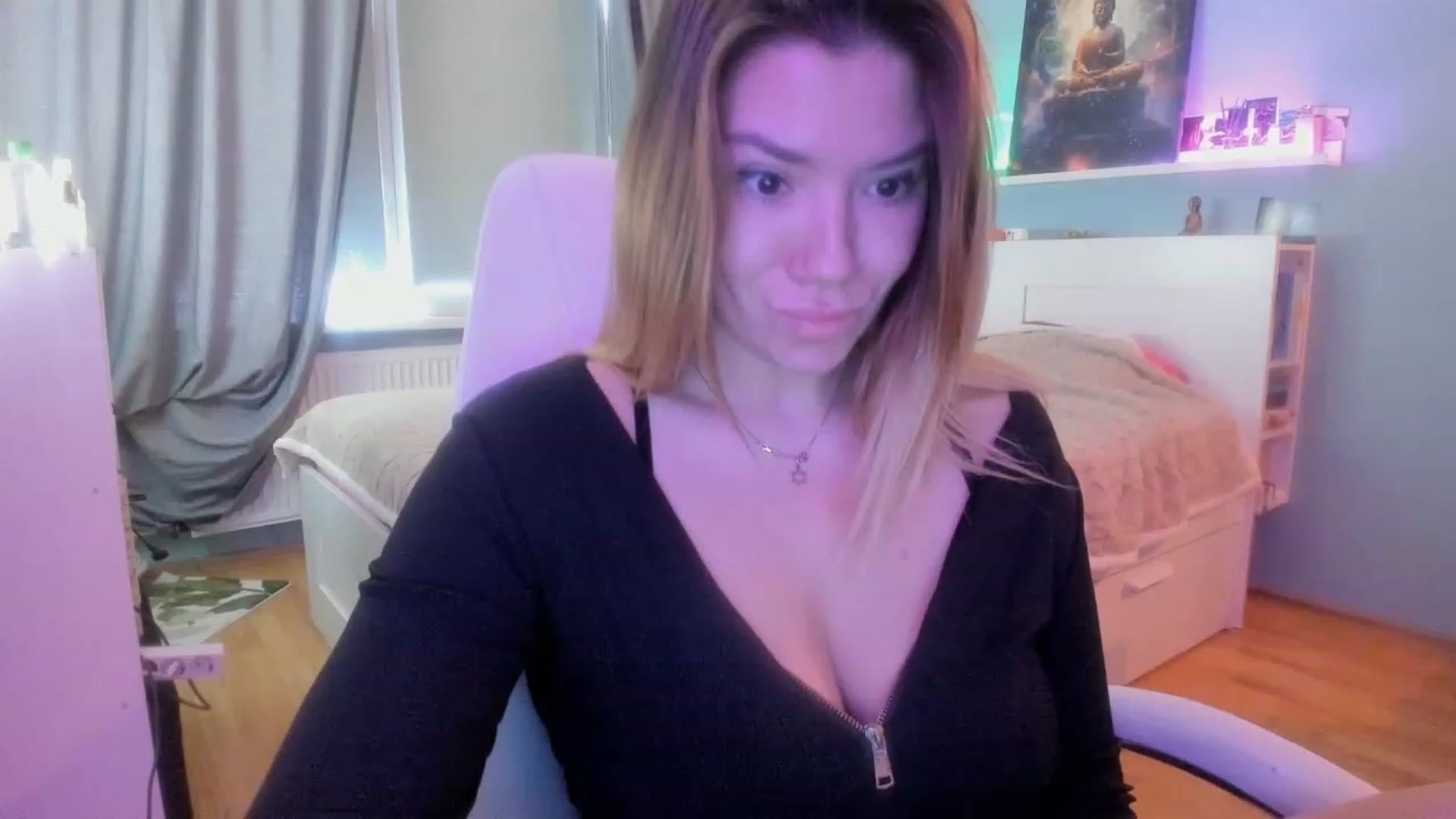 Gallery image thumbnail from NickyBlein's myfreecams stream on, 12/06/2023, 10:27 image 6 of 20